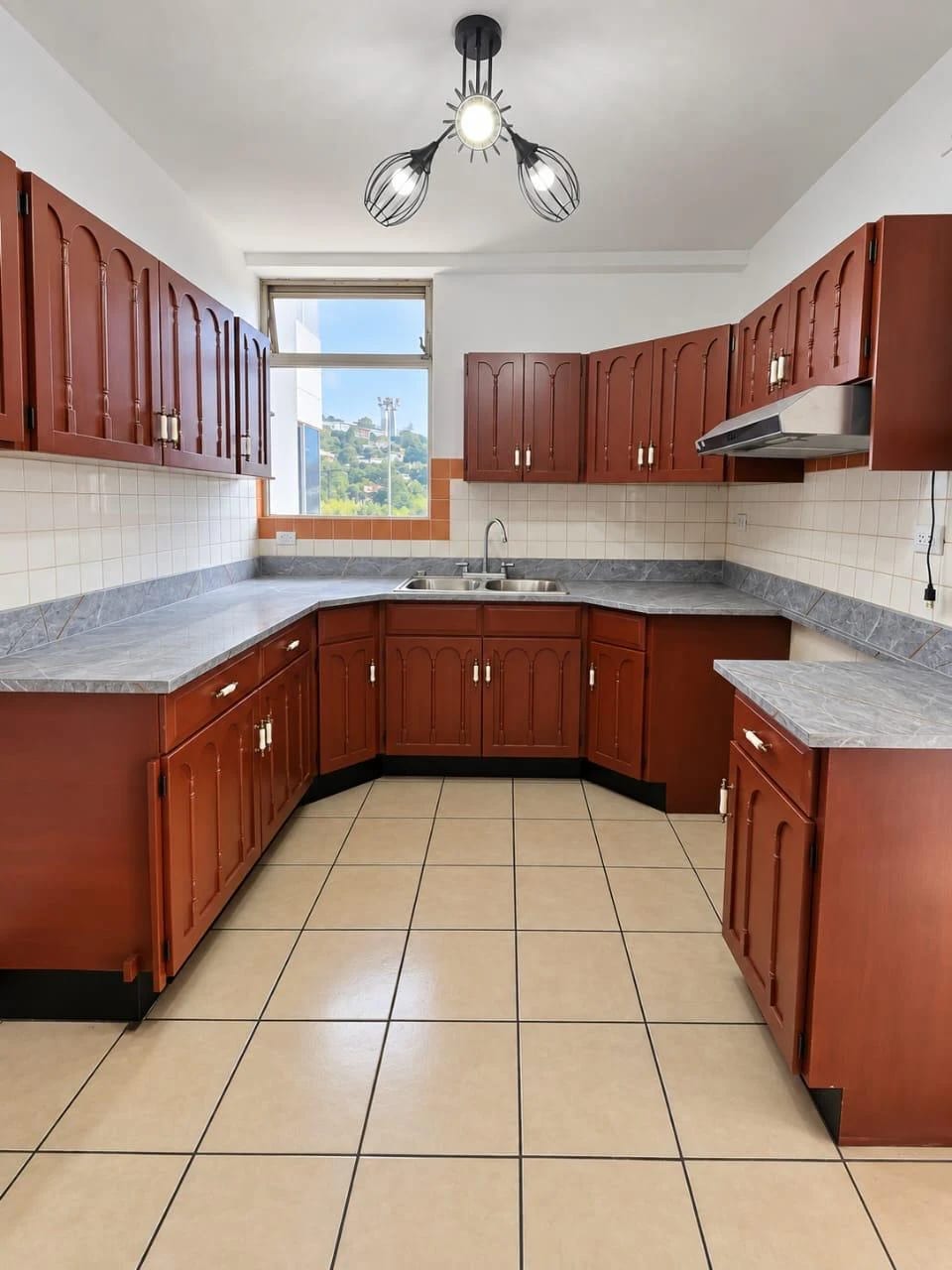 Cocina — Apartamento en Renta Zona 15 cod.CA37032 — Apartamento en Alquiler en Zona 15, Guatemala, Ciudad — foto 3 de 10