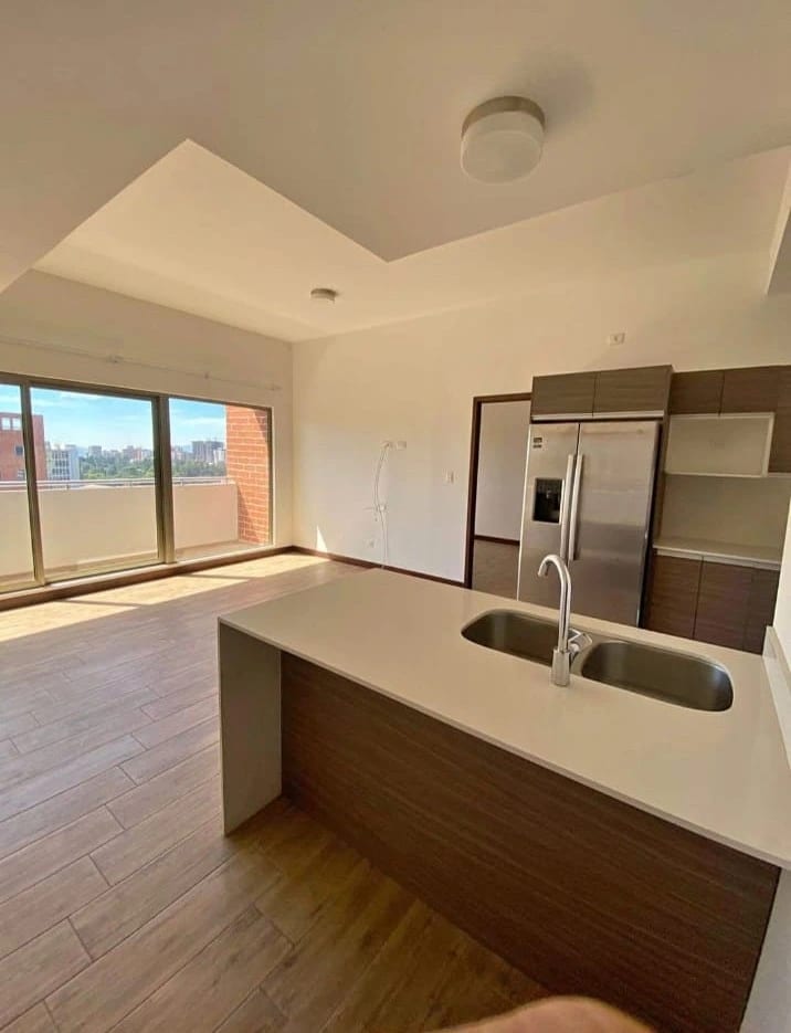 Apartamento en Renta Zona 10 cod.CA37033 — Apartamento en Alquiler en Zona 10, Guatemala, Ciudad — foto 2 de 12