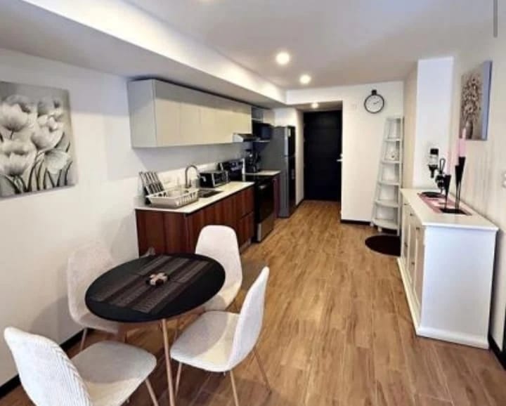 Apartamento en Renta Zona 13 cod.CA37060