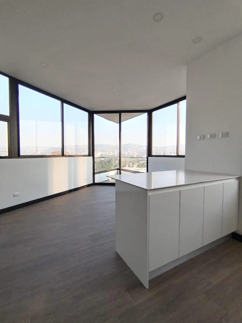 Apartamento en Renta Zona 10 codigo.CA37063 — Apartamento en Alquiler en Zona 10, Guatemala, Ciudad — foto 1 de 6