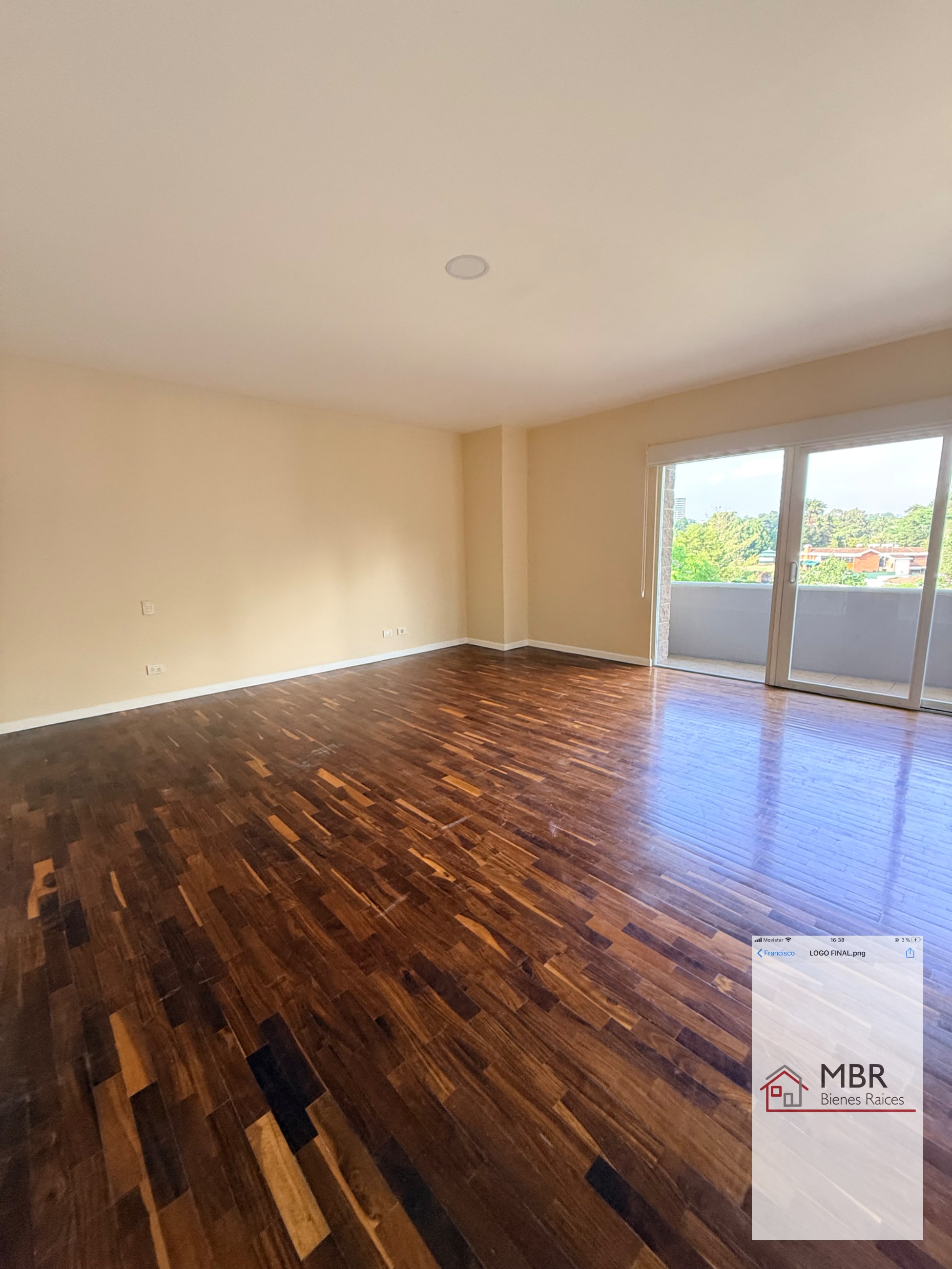 Espectacular apartamento en renta zona 14. - 15