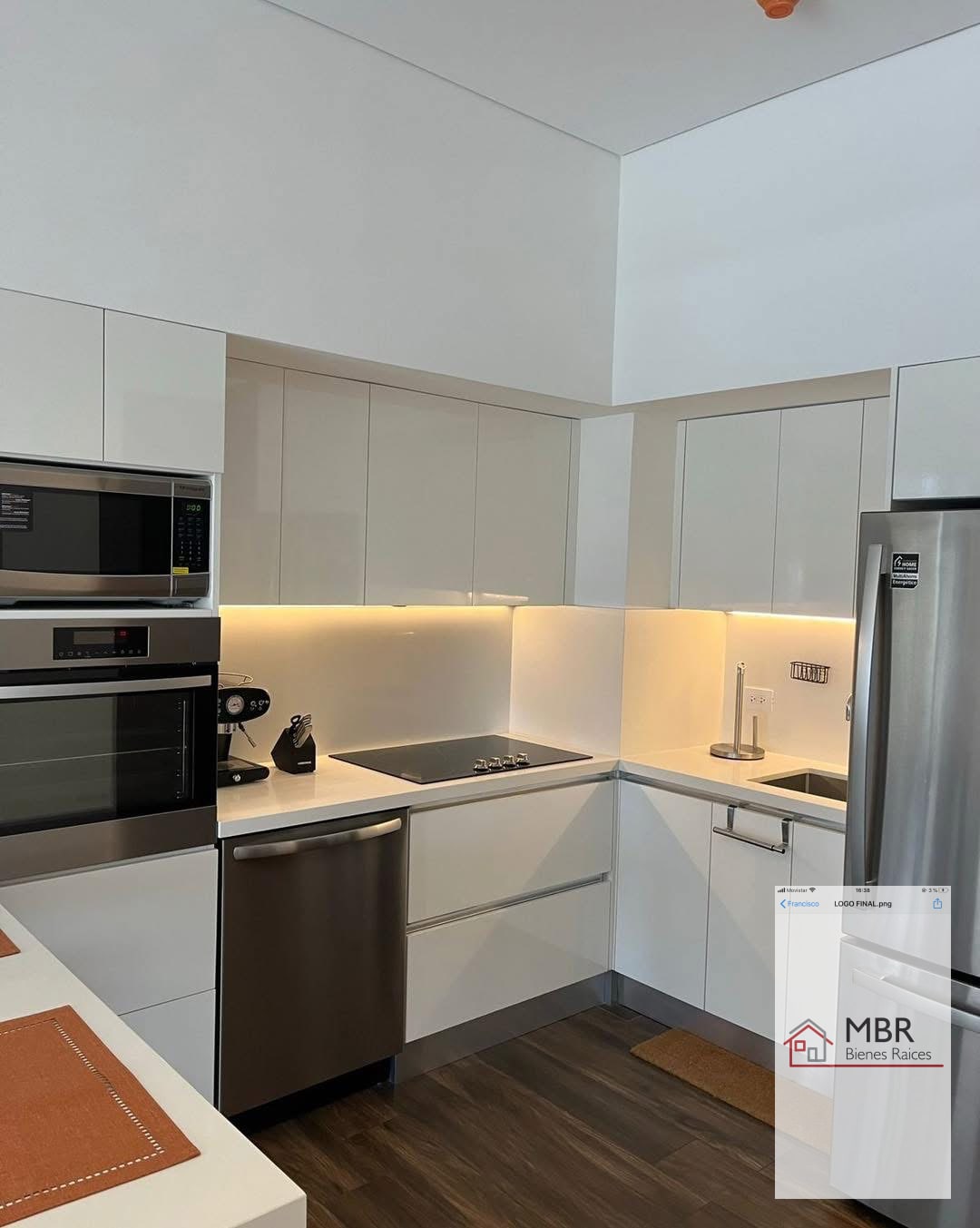 Espectacular apartamento amueblado en Avia, zona 10. — Apartamento en Alquiler en Avia, Zona 10, Guatemala, Ciudad — foto 4 de 12