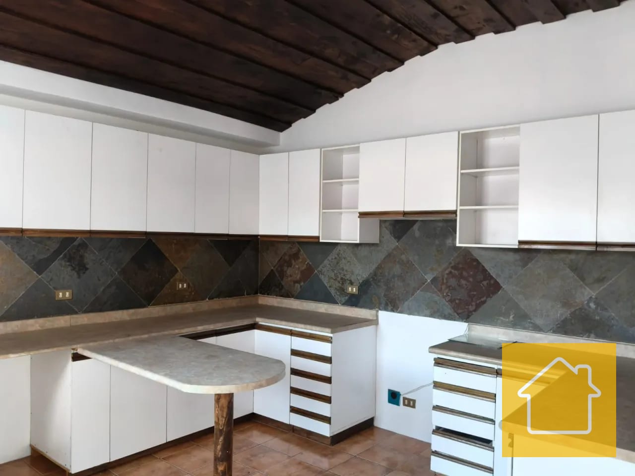 Amplio Apartamento en San Cristobal de 3 Habitaciones — Apartamento en Alquiler en Vista al Valle, Zona 8 Mixco, Guatemala, Ciudad — foto 16 de 16