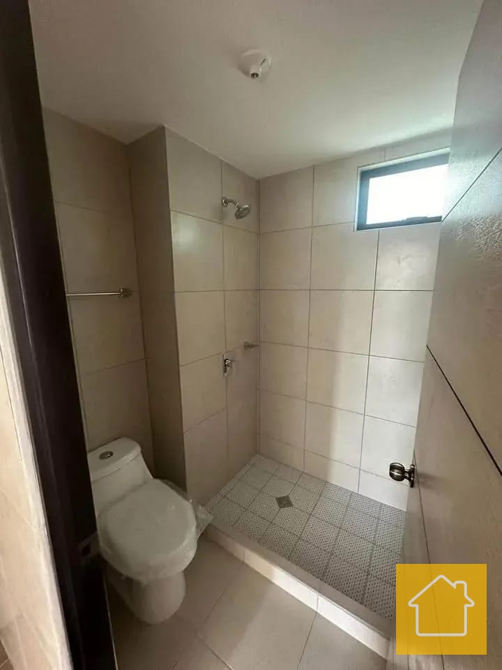Apto Disponible en Cañadas del Choachorral 3 Hab — Apartamento en Alquiler en El Campestre, San Lucas Sacatepéquez, Sacatepéquez — foto 7 de 9
