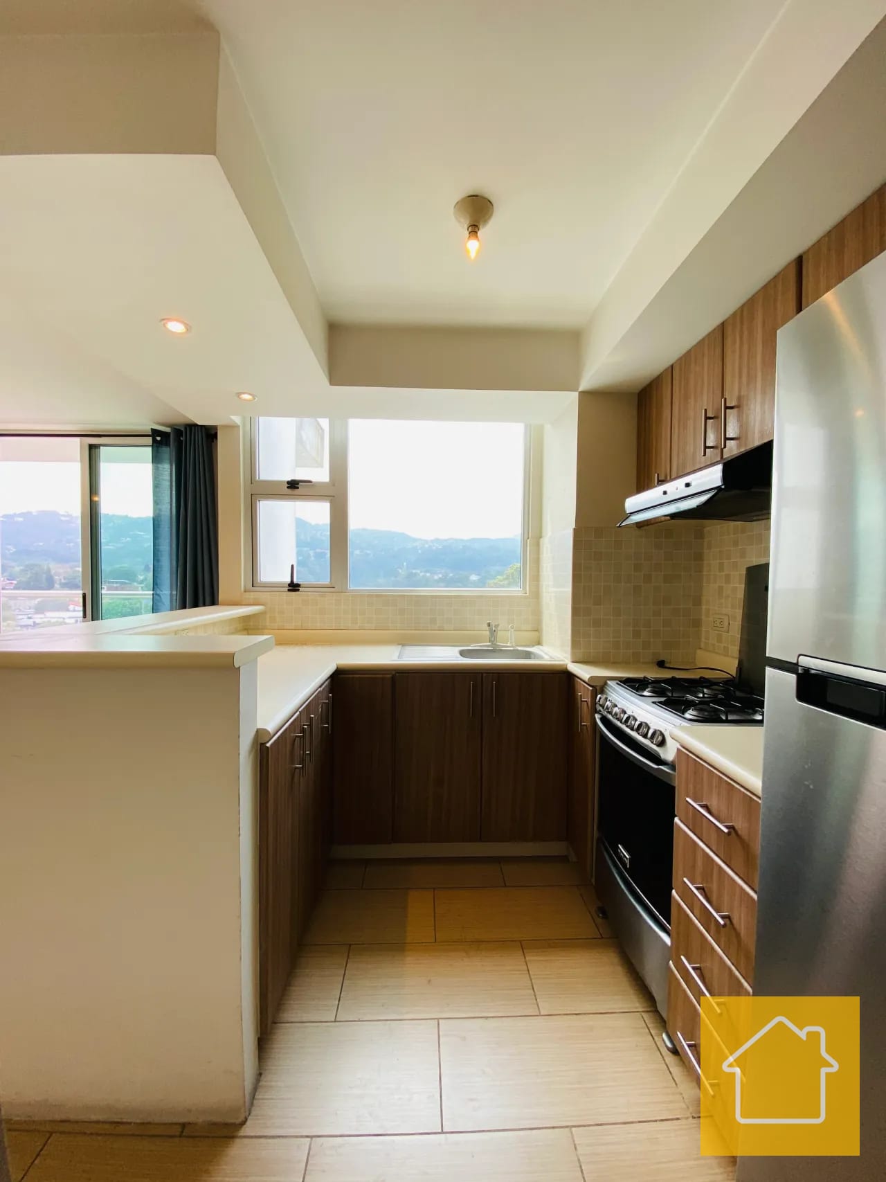 Oportunidad de Vivir en la Villa Zona 14 Alquilo GT — Apartamento en Alquiler en La Villa, Zona 14, Guatemala, Ciudad — foto 4 de 17