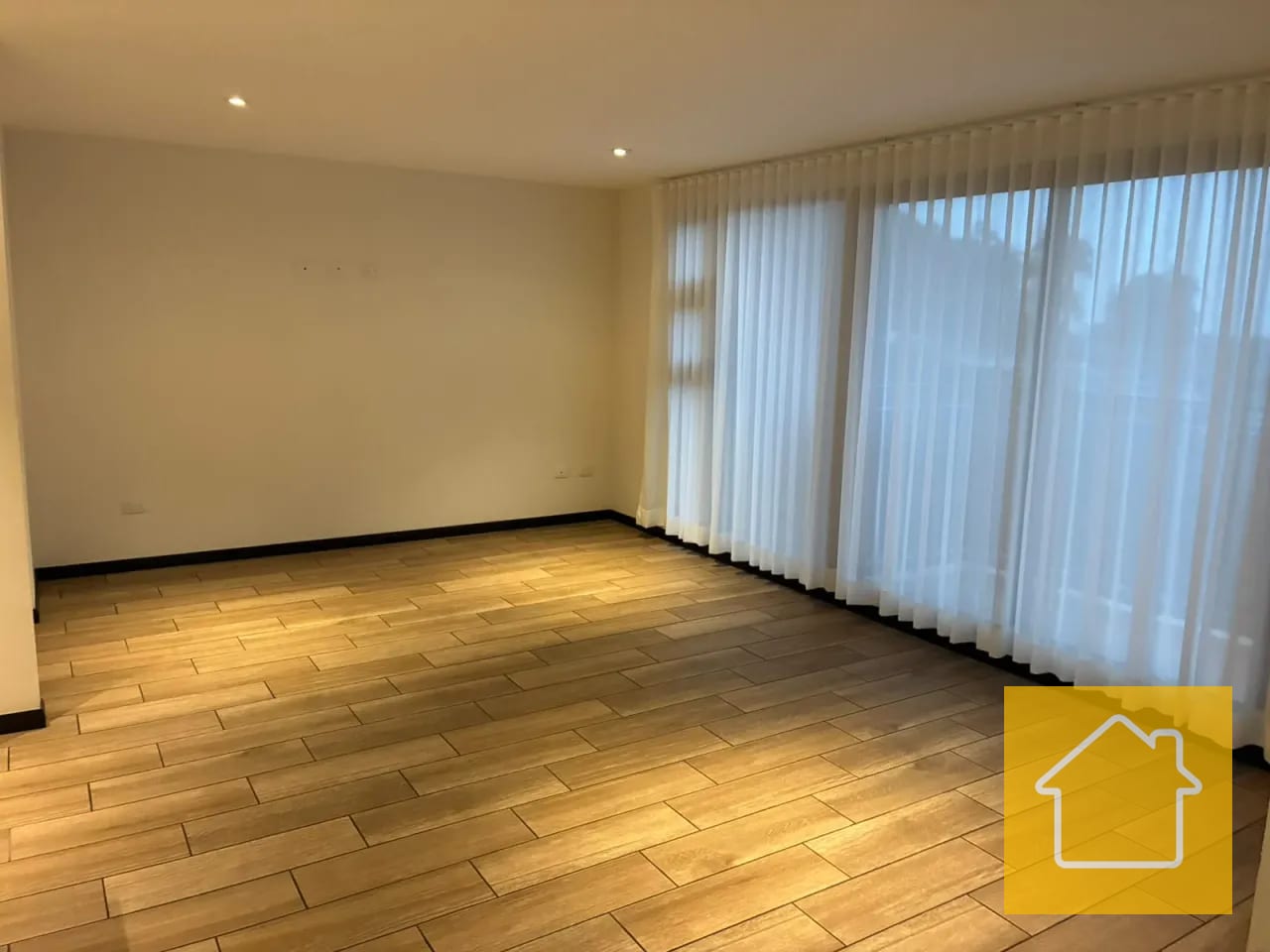Amplio Apartamento en San Isidro 2021 Zona 16 Universitarios o Familia — Apartamento en Alquiler en San Isidro 20/21, Zona 16, Guatemala, Ciudad — foto 4 de 12