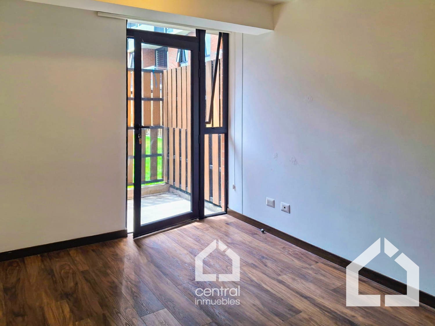 Apartamento de 3 habitaciones y patio en Aralia 2, zona 11 — Apartamento en Venta en Aralia Mariscal, Zona 11, Guatemala, Ciudad — foto 4 de 14