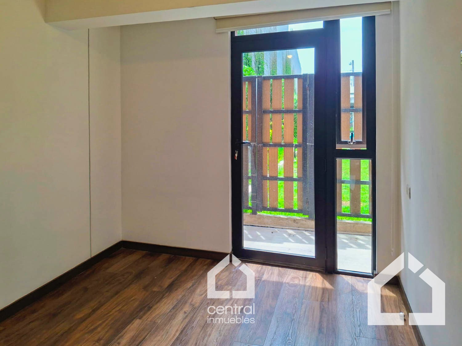 Apartamento de 3 habitaciones y patio en Aralia 2, zona 11 — Apartamento en Venta en Aralia Mariscal, Zona 11, Guatemala, Ciudad — foto 6 de 14