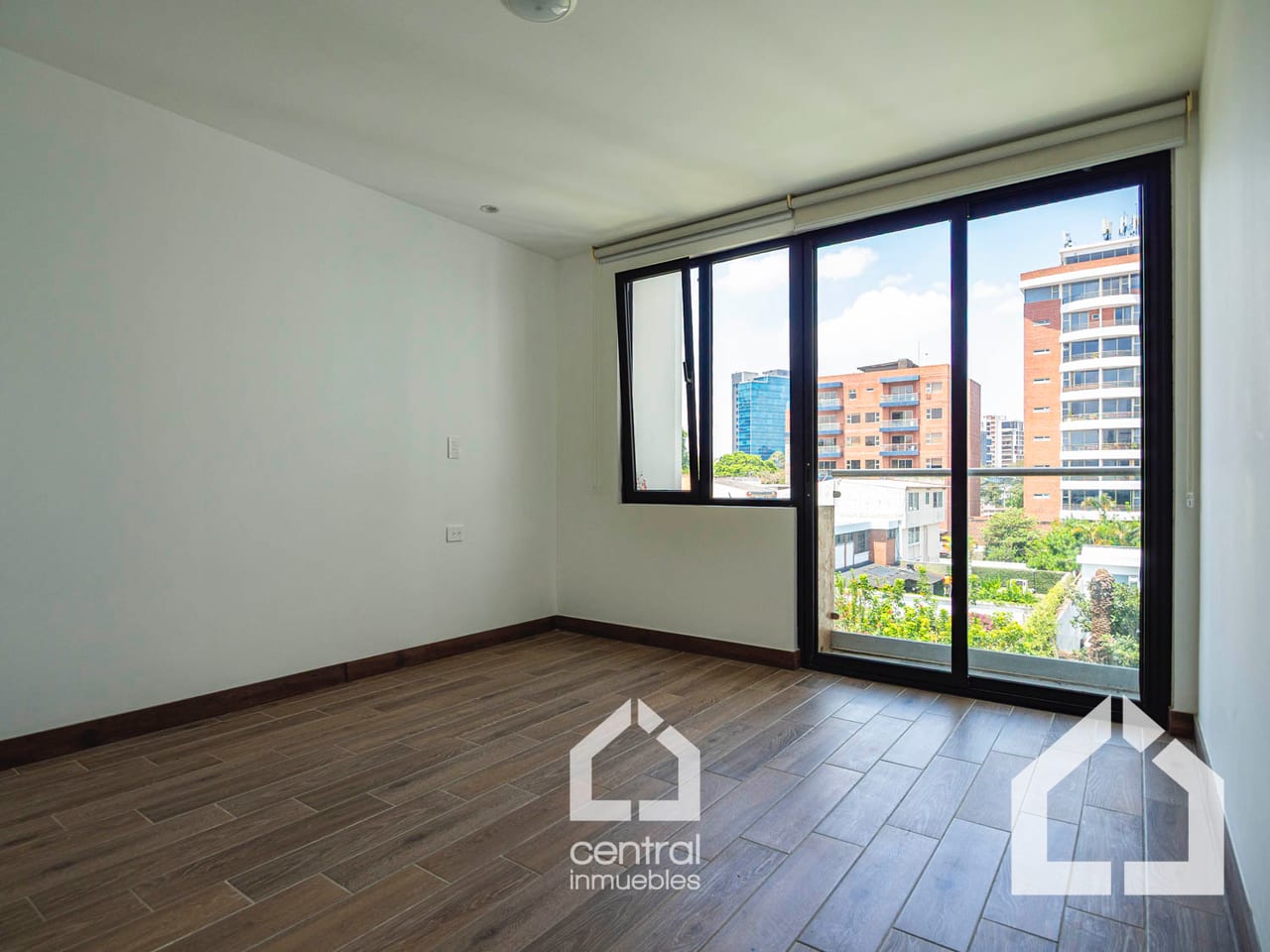 Apartamento de 3 habitaciones en edificio 21B+, zona 15 — Apartamento en Alquiler en 21B+, Zona 15, Guatemala, Ciudad — foto 8 de 14