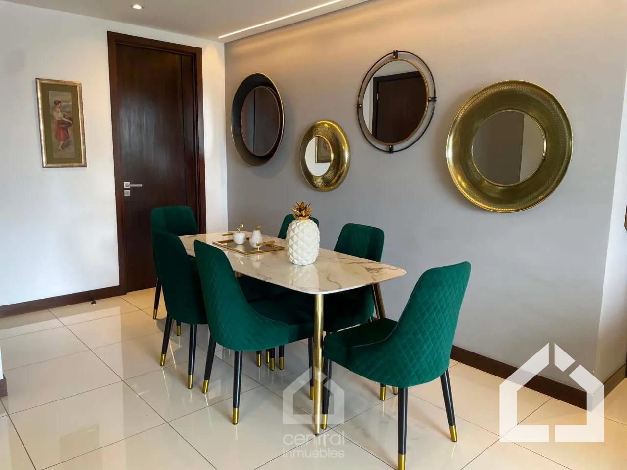 Exclusivo apartamento en renta de 3 habitaciones en Vasanta zona 10 — Apartamento en Alquiler en Vasanta, Zona 10, Guatemala, Ciudad — foto 2 de 17