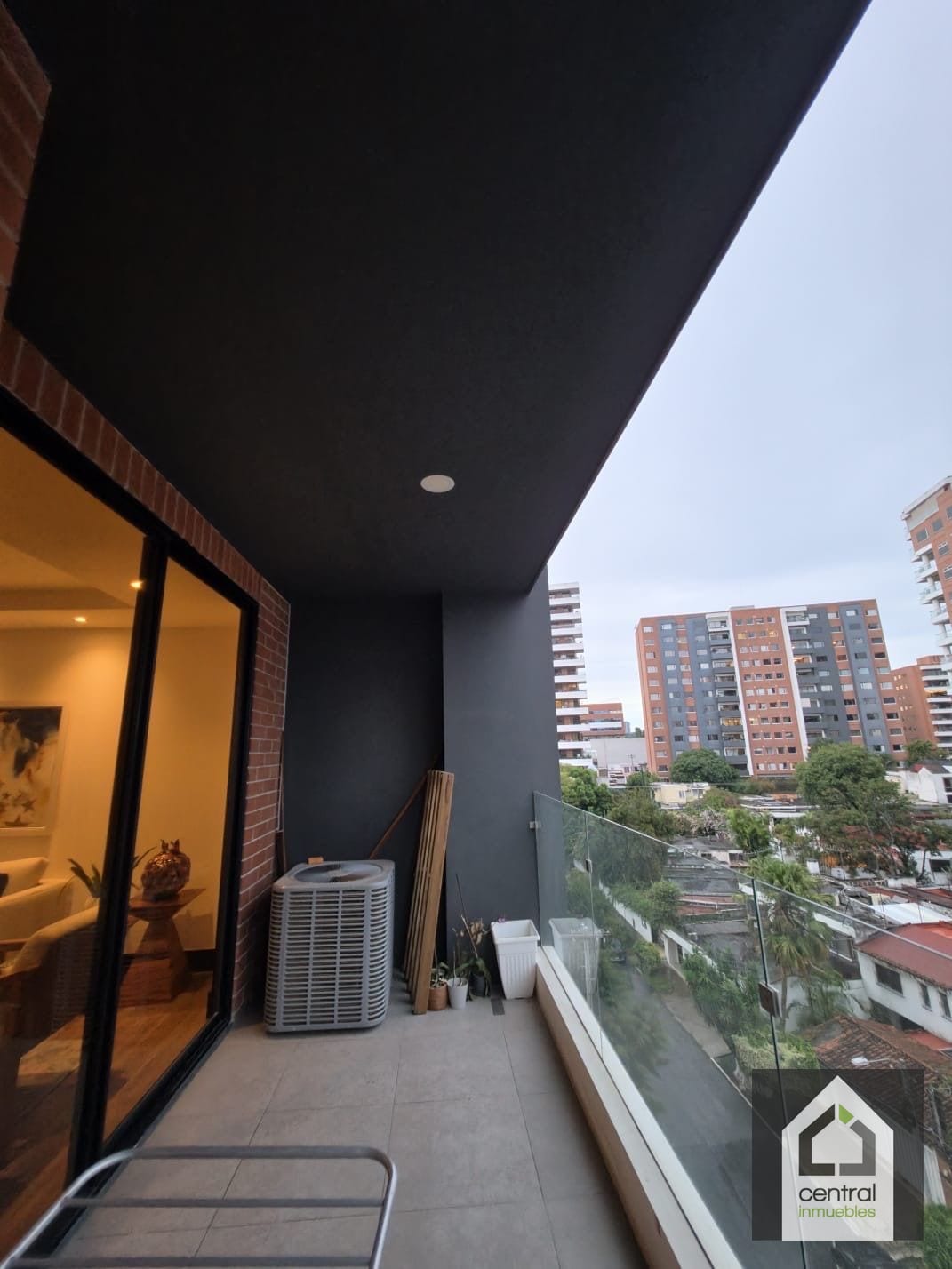 Apartamento en venta, Edificio Vistana — Apartamento en Venta en Vistana, Zona 14, Guatemala, Ciudad — foto 6 de 16