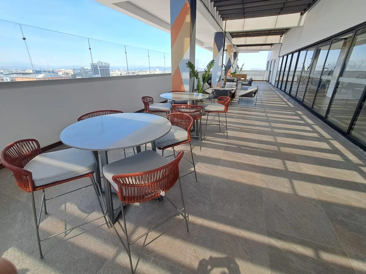 Apartamento amueblado en Inara Cuatro Norte Zona 4 — Apartamento en Alquiler en Inara Cuatro Norte, Zona 4, Guatemala, Ciudad — foto 15 de 17