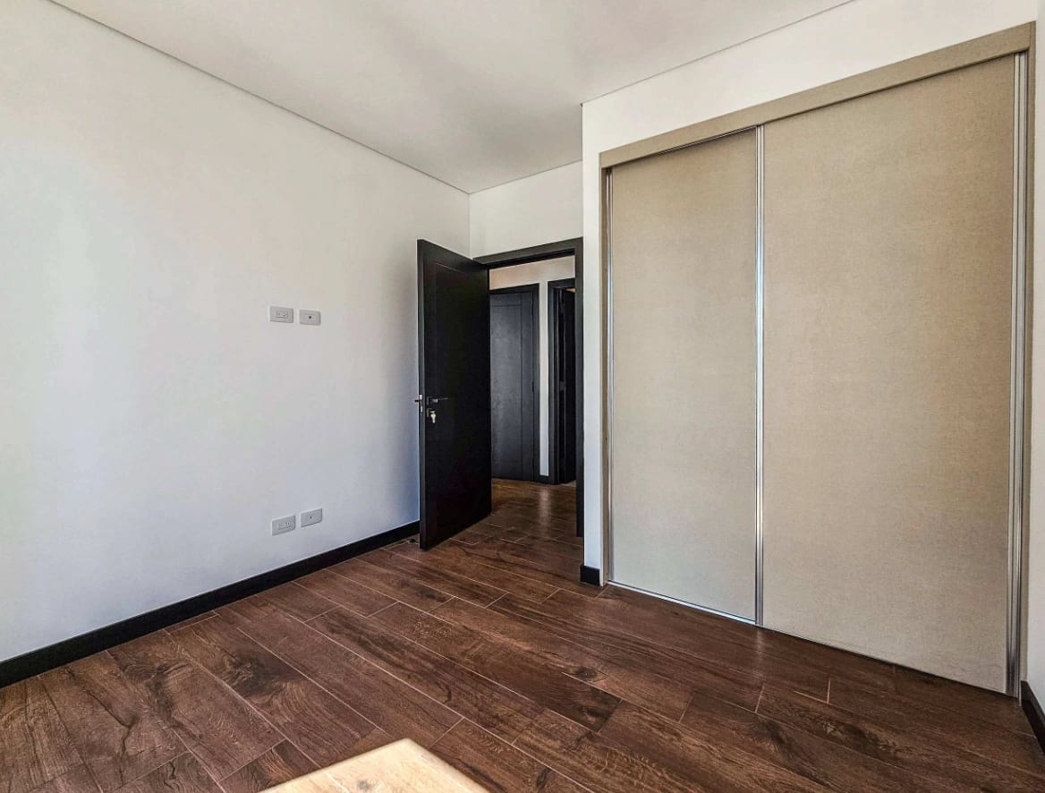 Apartamento en ALQUILER en Lirios de Cayala zona 16 — Apartamento en Alquiler en Zona 16, Guatemala, Ciudad — foto 4 de 17