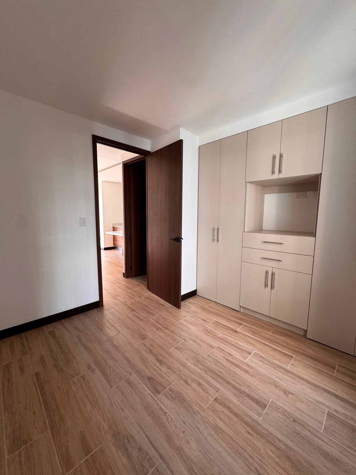 Apartamento en Renta Abitare Americas Zona 13 — Apartamento en Alquiler en Altaire, Zona 13, Guatemala, Ciudad — foto 12 de 17