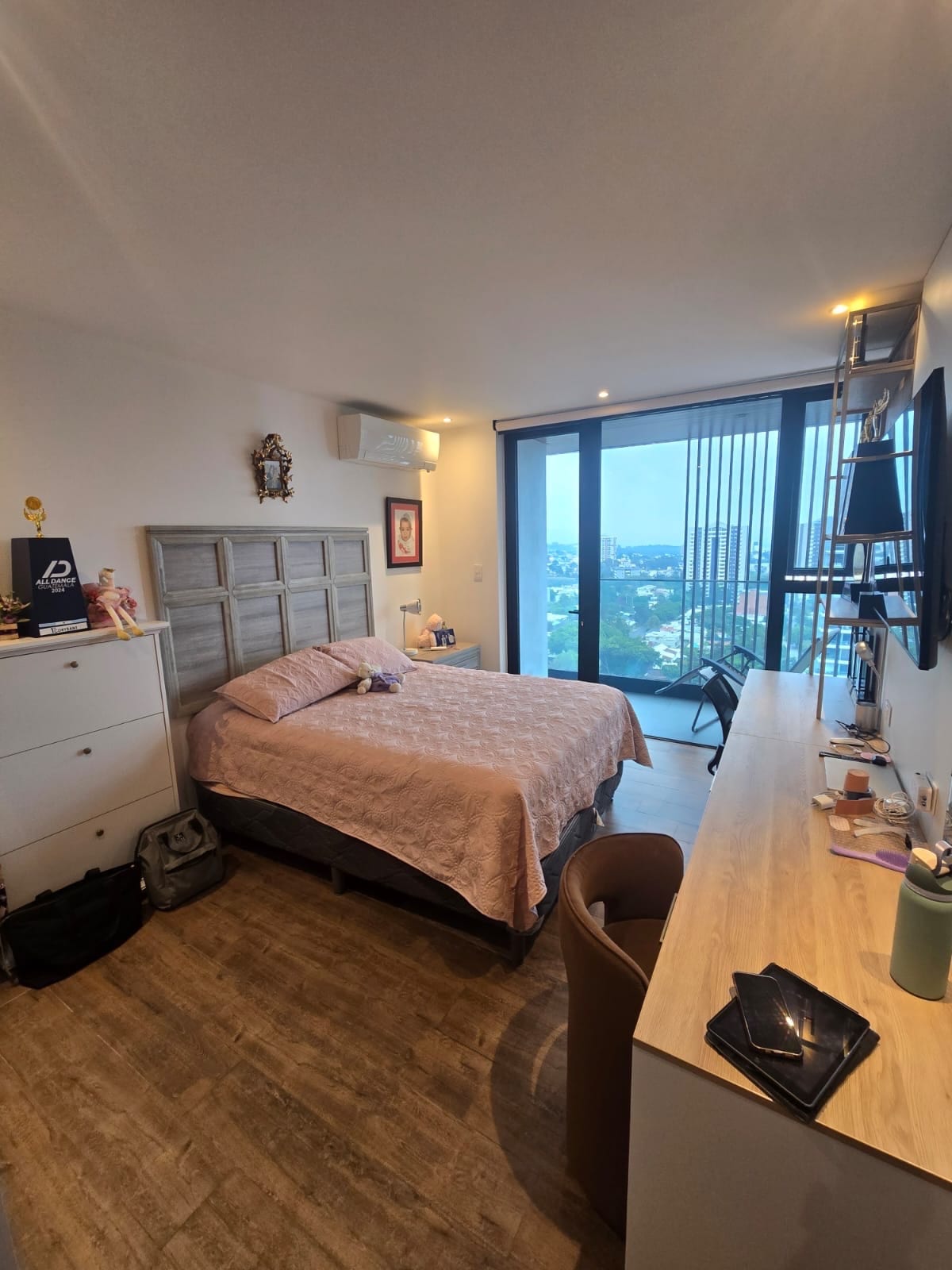 Apartamento en venta - Gaura | Nivel alto con vista a volcanes — Apartamento en Venta en Gaura, Zona 15, Guatemala, Ciudad — foto 4 de 17