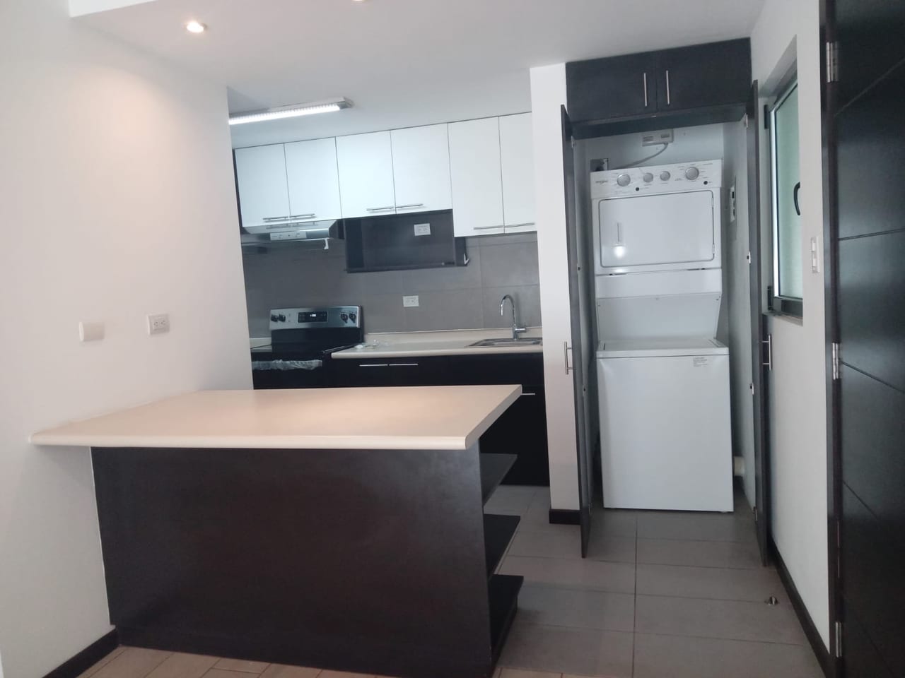 Apartamento en venta – Almoreto Villas Km 14.5 CAES — Apartamento en Venta en Almoretto, Carretera a El Salvador, Guatemala, Ciudad — foto 5 de 16
