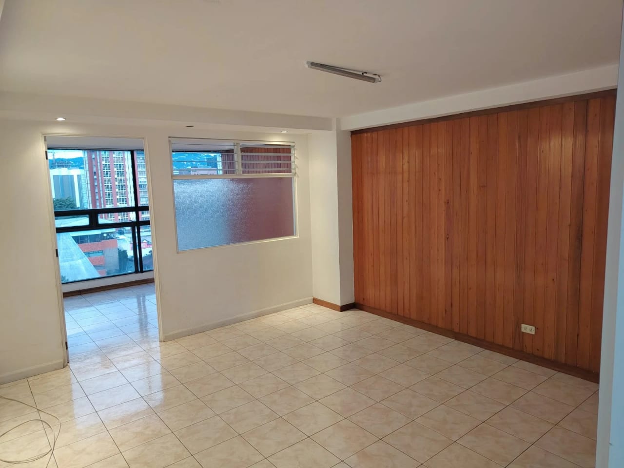 Apartamento en renta en zona 9 — Apartamento en Alquiler en Zona 9, Guatemala, Ciudad — foto 1 de 11