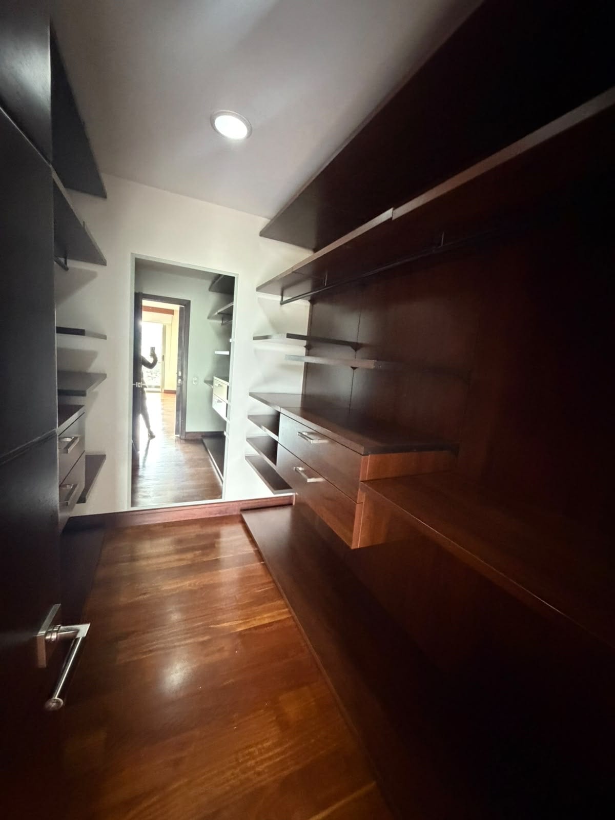 Apartamento en Renta | Edificio Tiffany – Zona 14 — Apartamento en Alquiler en Zona 14, Guatemala, Ciudad — foto 5 de 16