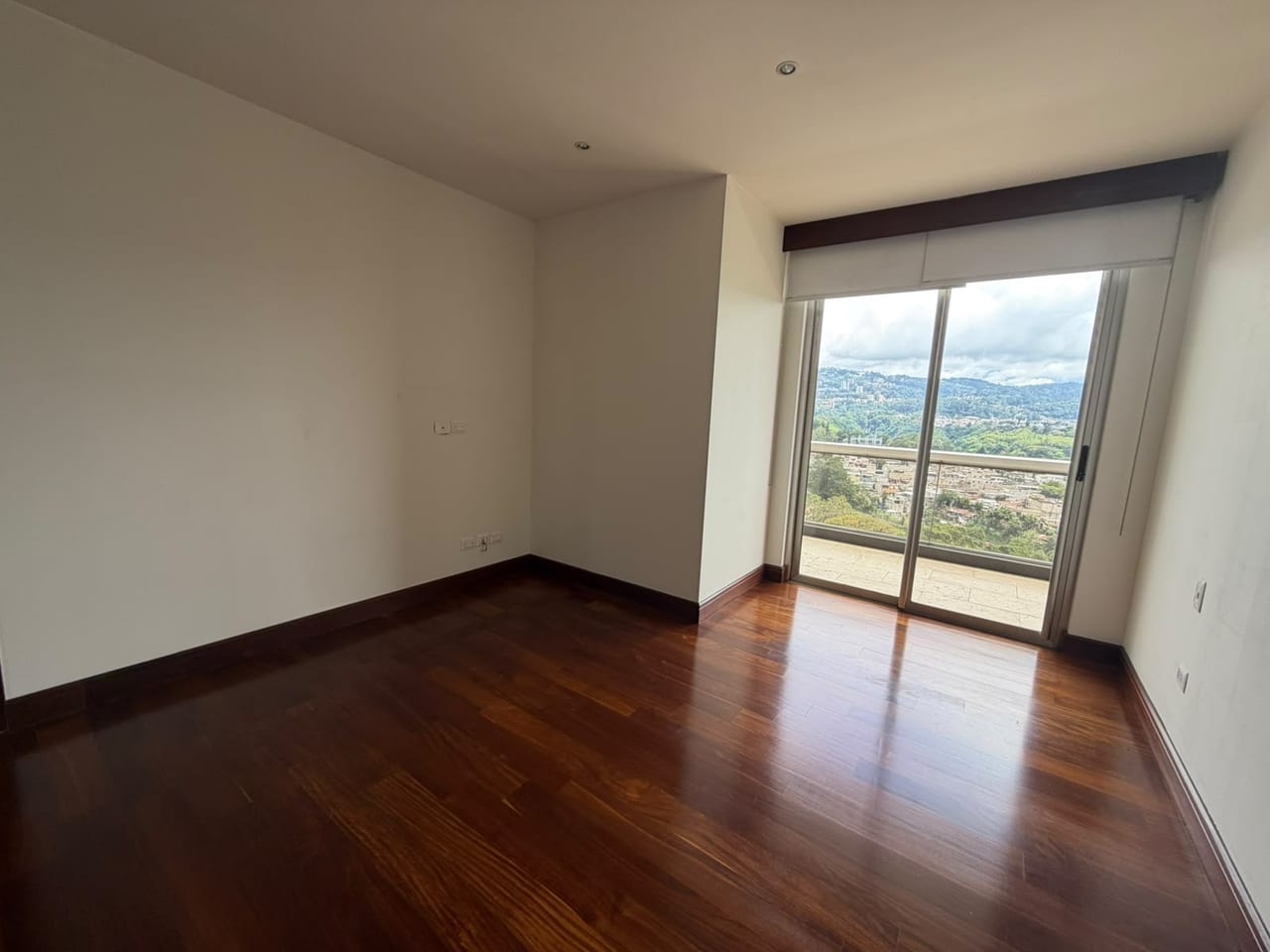 Apartamento en Renta | Edificio Tiffany – Zona 14 — Apartamento en Alquiler en Zona 14, Guatemala, Ciudad — foto 9 de 16
