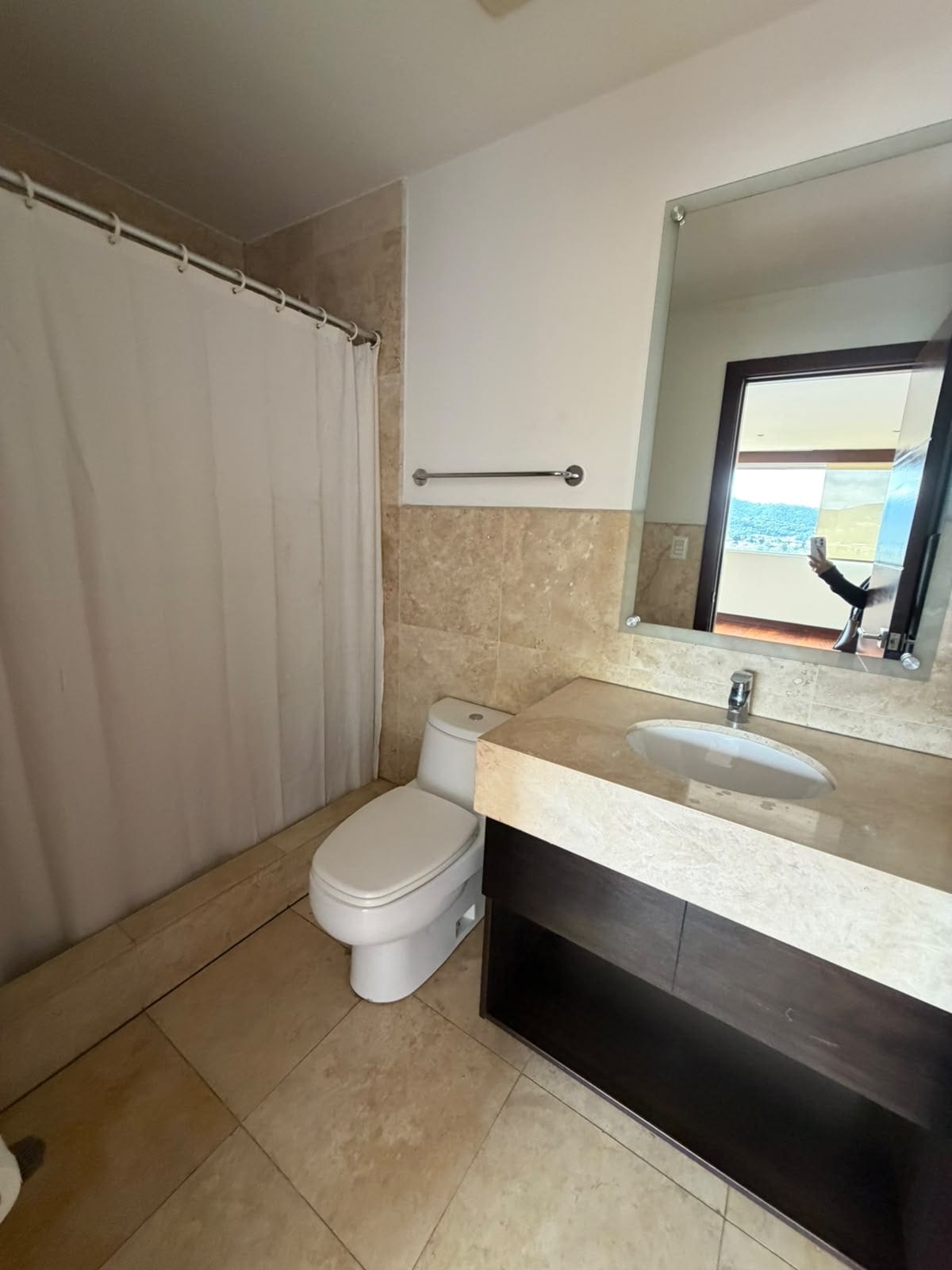 Apartamento en Renta | Edificio Tiffany – Zona 14 — Apartamento en Alquiler en Zona 14, Guatemala, Ciudad — foto 15 de 16