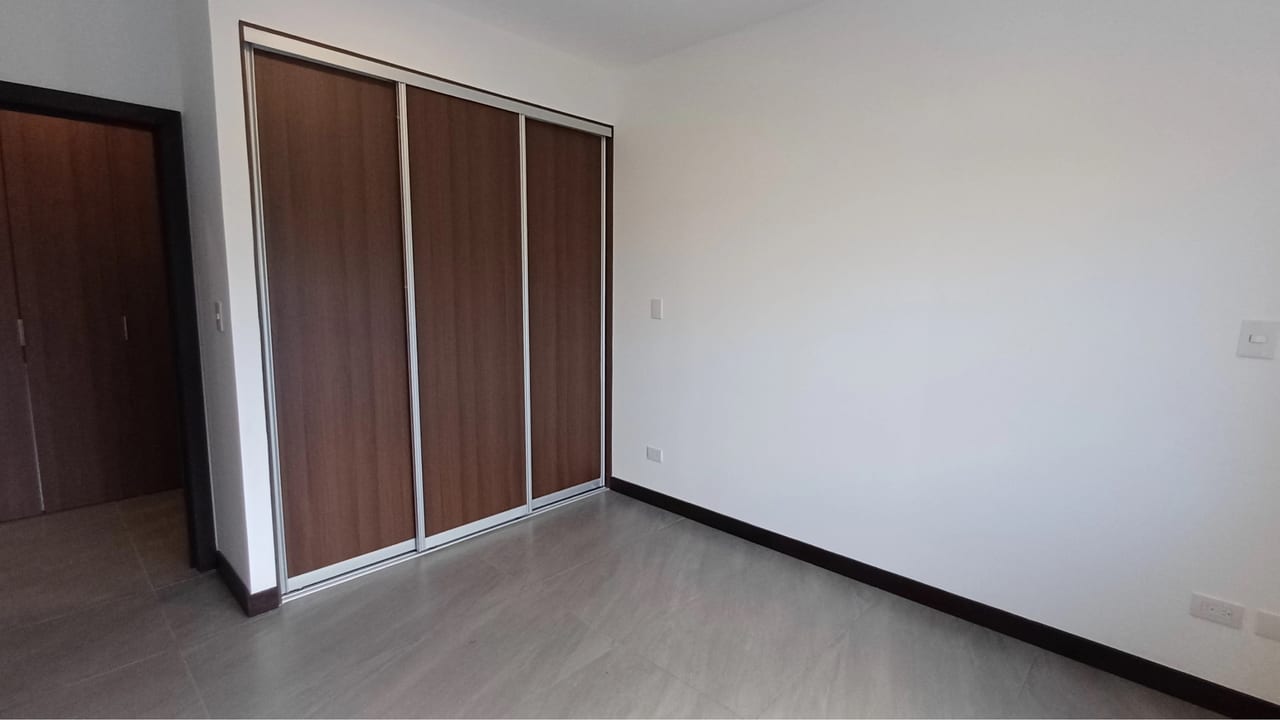 Apartamento en Renta – Zona 15, Vista Hermosa II — Apartamento en Alquiler en Vista Hermosa II, Zona 15, Guatemala, Ciudad — foto 11 de 17