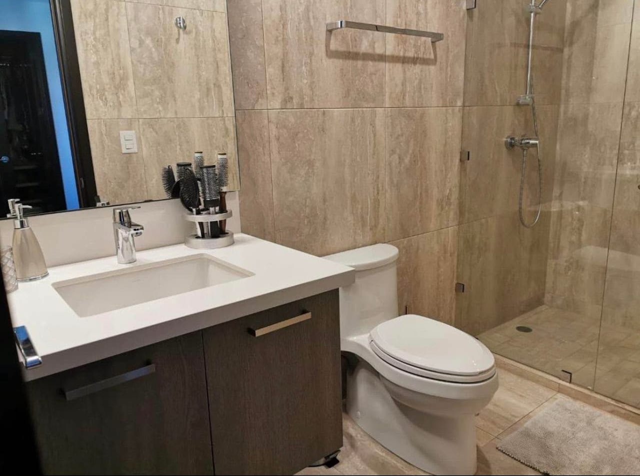 Venta de apartamento en zona 14 — Apartamento en Venta en Zona 14, Guatemala, Ciudad — foto 5 de 5