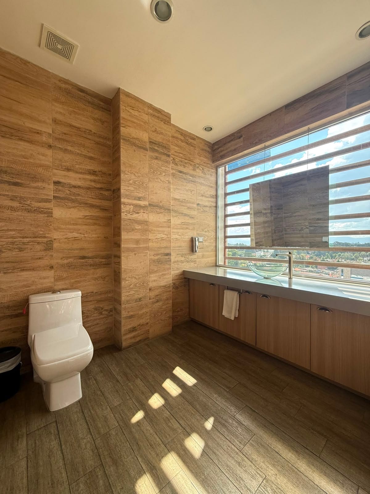 Apartamento en renta – Edificio Destiny — Apartamento en Alquiler en Carretera a El Salvador, Guatemala, Ciudad — foto 12 de 17