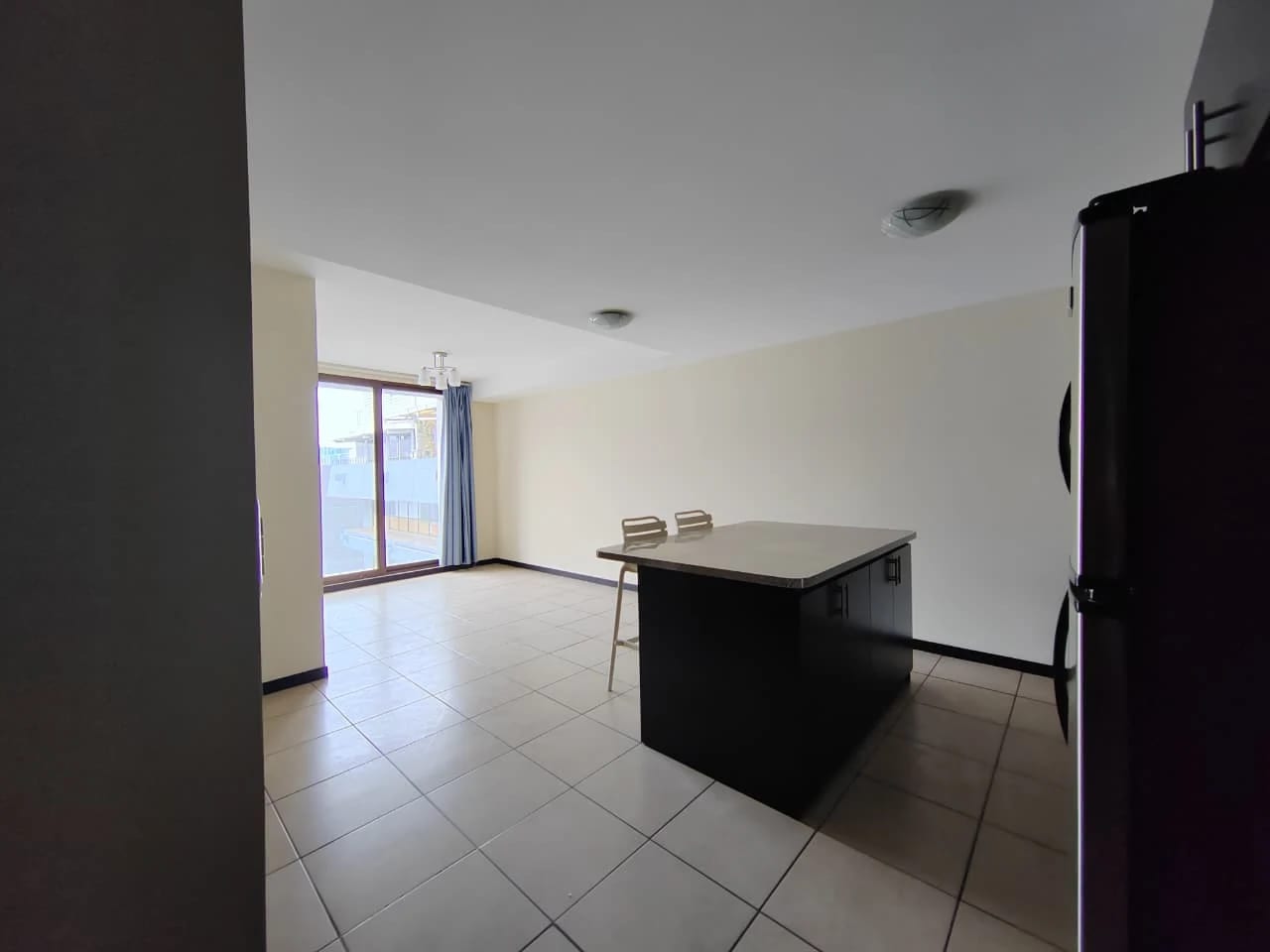 Céntrico Apartamento en Venta en Torre Barcelona Zona 9 — Apartamento en Venta en Torre Barcelona, Zona 9, Guatemala, Ciudad — foto 2 de 6
