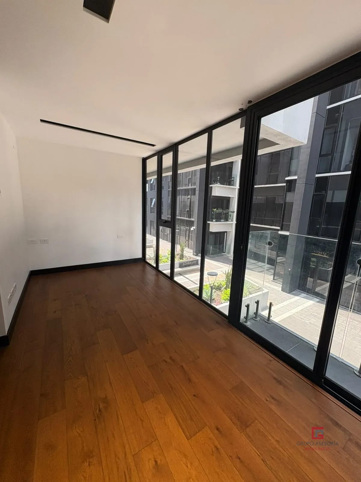 Alquiler de apartamento tipo Loft Villa Mariscal zona 11 — Apartamento en Alquiler en Villa Mariscal, Zona 11, Guatemala, Ciudad — foto 1 de 8