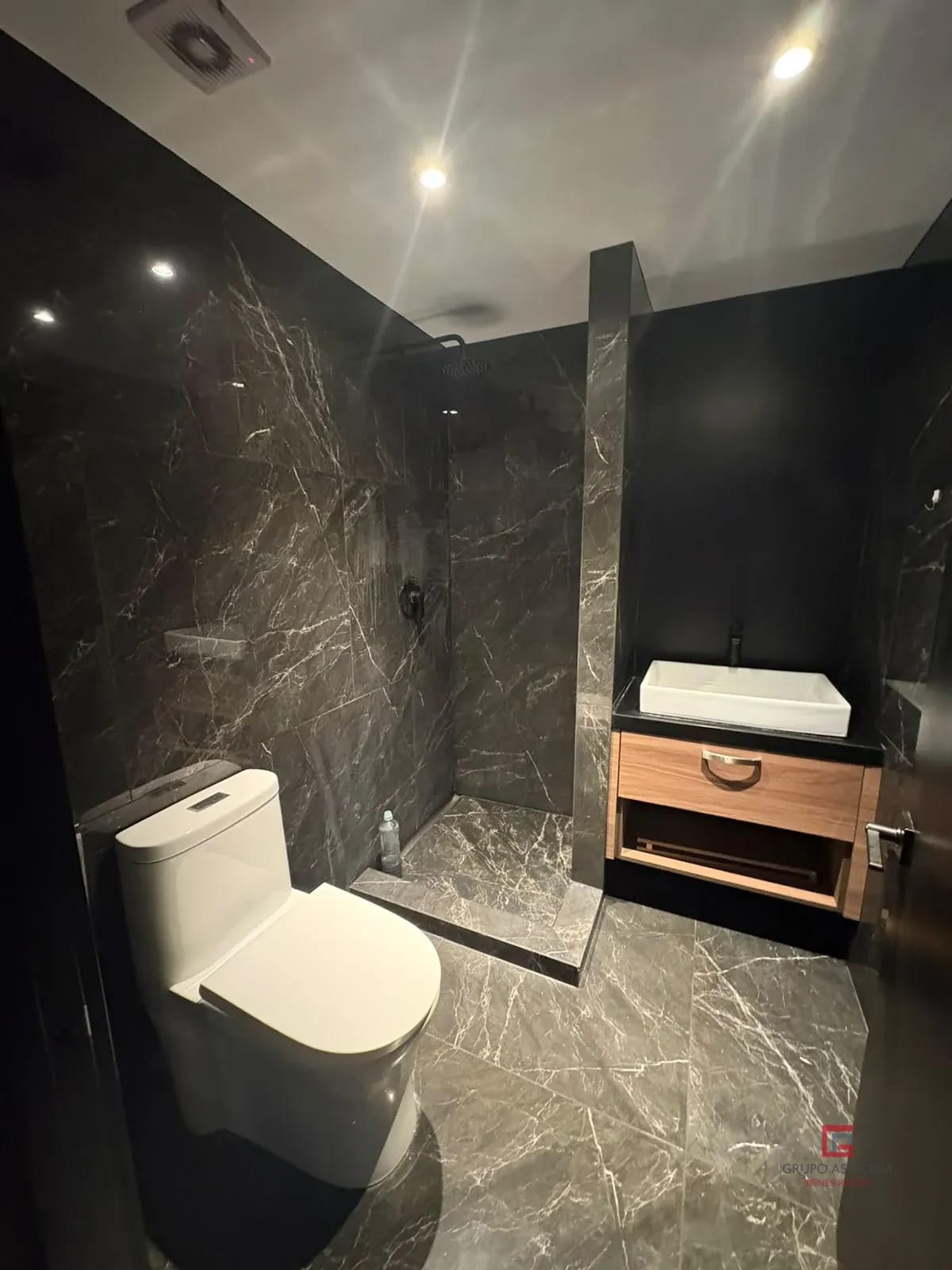 Alquiler de apartamento tipo Loft Villa Mariscal zona 11 — Apartamento en Alquiler en Villa Mariscal, Zona 11, Guatemala, Ciudad — foto 6 de 8
