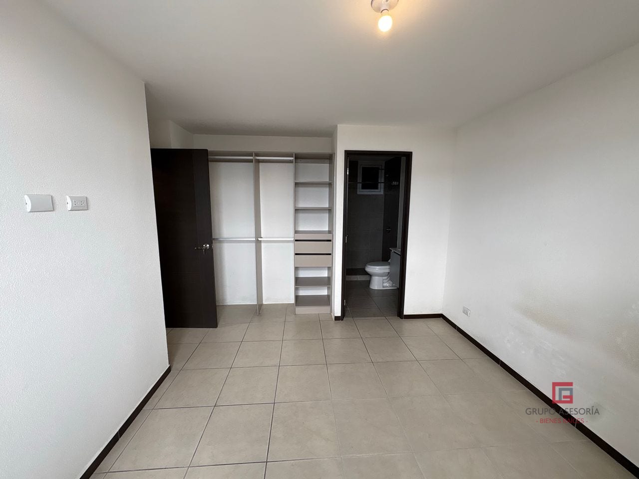 Apartamento en renta Parque San Jorge zona 11 — Apartamento en Alquiler en Parque San Jorge, Zona 11, Guatemala, Ciudad — foto 7 de 11