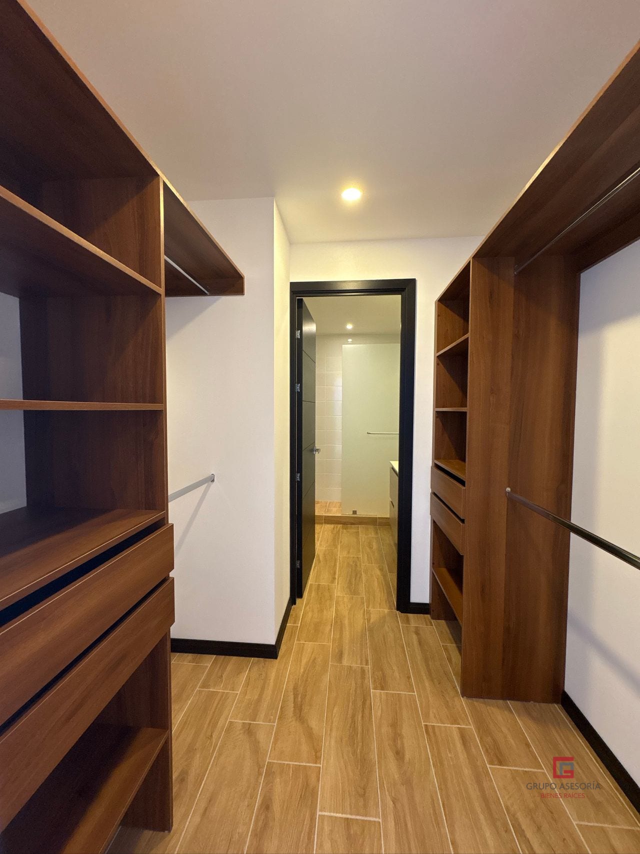 Apartamento nuevo en renta Essenza zona 13 — Apartamento en Alquiler en Essenza, Zona 13, Guatemala, Ciudad — foto 10 de 17