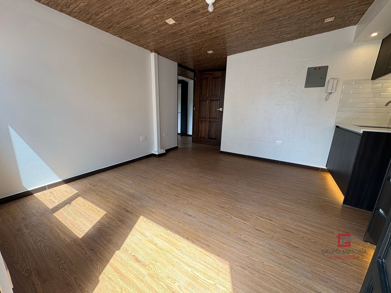 Apartamento en renta Montesano zona 16 — Apartamento en Alquiler en Zona 16, Guatemala, Ciudad — foto 2 de 10