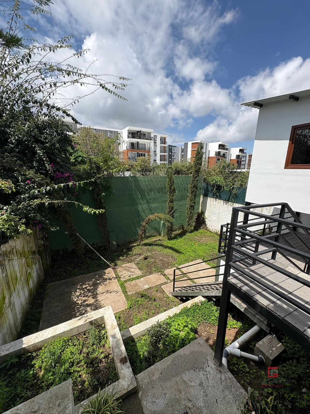 Apartamento en renta Montesano zona 16 — Apartamento en Alquiler en Zona 16, Guatemala, Ciudad — foto 9 de 10