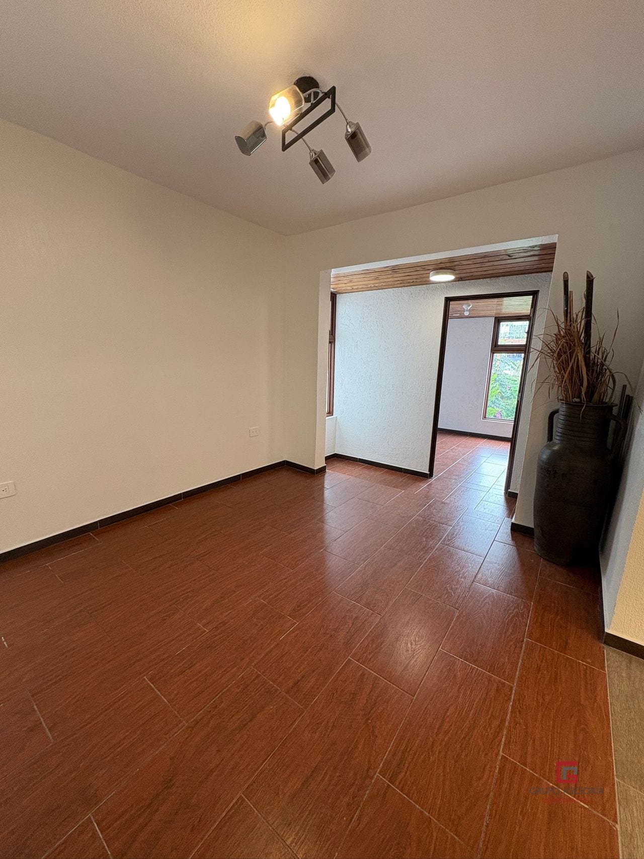 Apartamento en renta Montesano zona 16 — Apartamento en Alquiler en Zona 16, Guatemala, Ciudad — foto 3 de 11