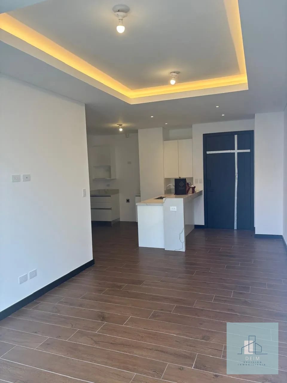 Apartamento en renta Lirios 4 — Apartamento en Alquiler en Lirios de Cayalá IV, Zona 16, Guatemala, Ciudad — foto 1 de 13
