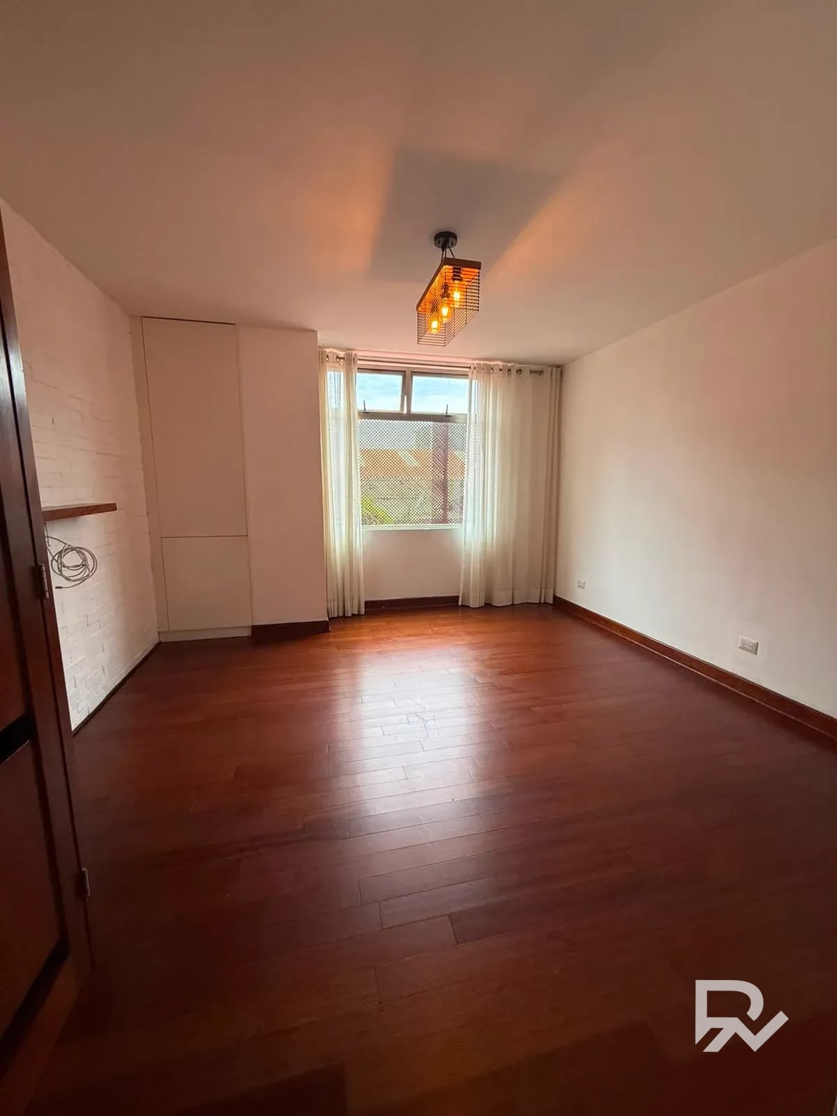 Venta de amplió apartamento en zona 14 La Villa — Apartamento en Venta en Zona 14, Guatemala, Ciudad — foto 7 de 17