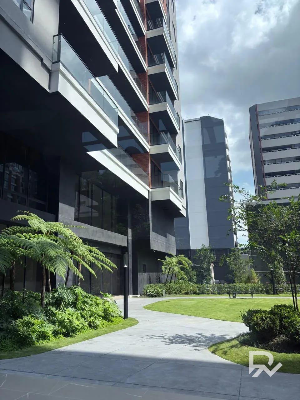 Apartamento en Renta | Ferre Diez – Zona 10 — Apartamento en Alquiler en Zona 10, Guatemala, Ciudad — foto 2 de 17