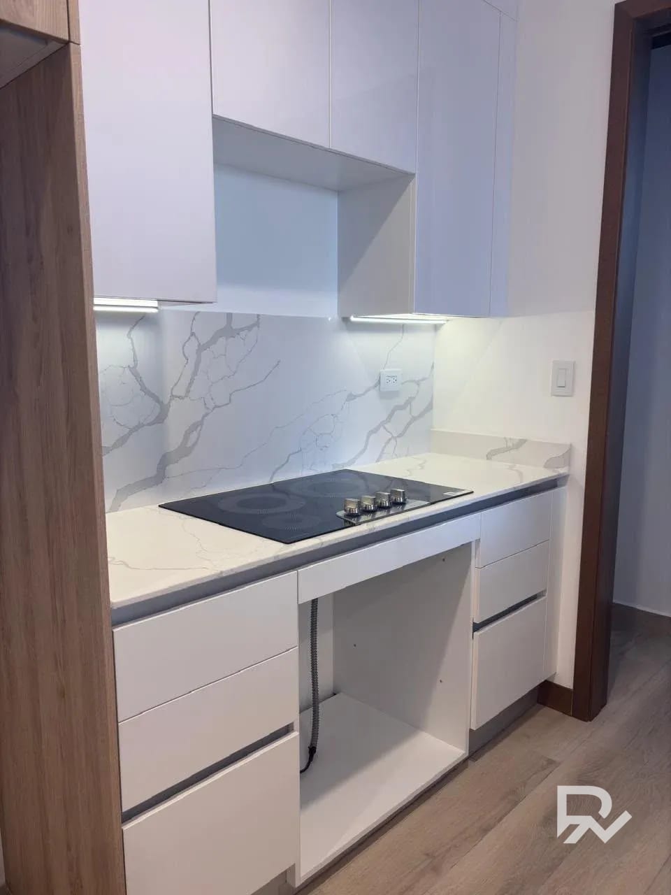 Apartamento en Renta | Ferre Diez – Zona 10 — Apartamento en Alquiler en Zona 10, Guatemala, Ciudad — foto 16 de 17