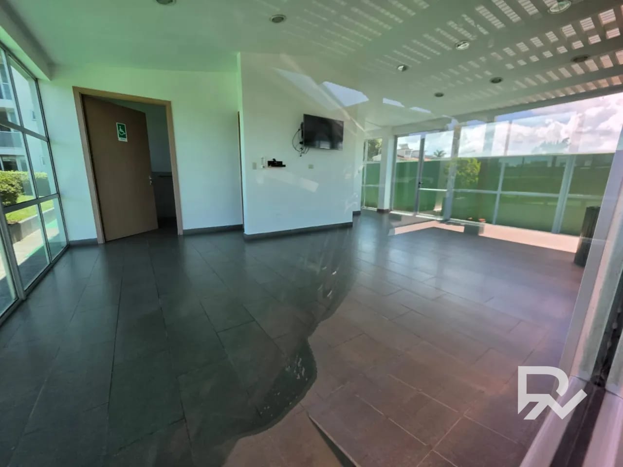 Apartamento en Renta | Condado la Villa Zona 14 — Apartamento en Alquiler en Zona 14, Guatemala, Ciudad — foto 13 de 17