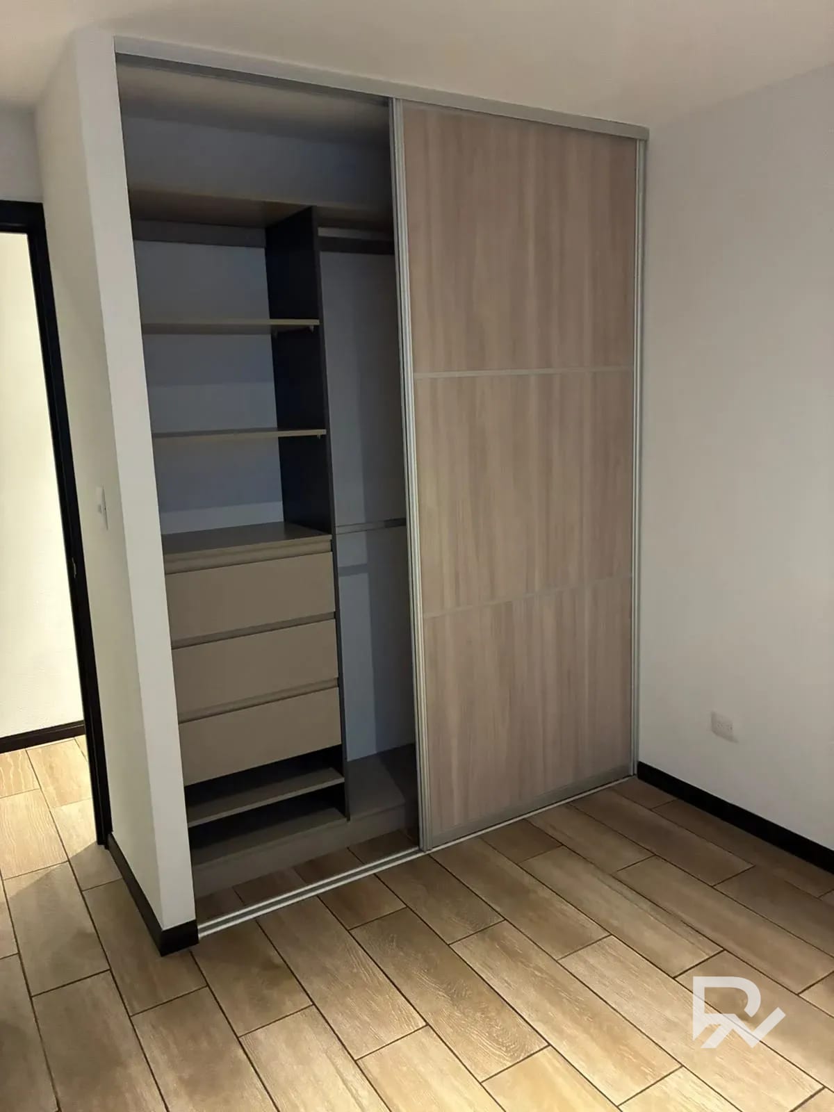 Apartamento para estrenar en alquiler San Isidro 20-21, Zona 16 — Apartamento en Alquiler en San Isidro 20/21, Zona 16, Guatemala, Ciudad — foto 6 de 10