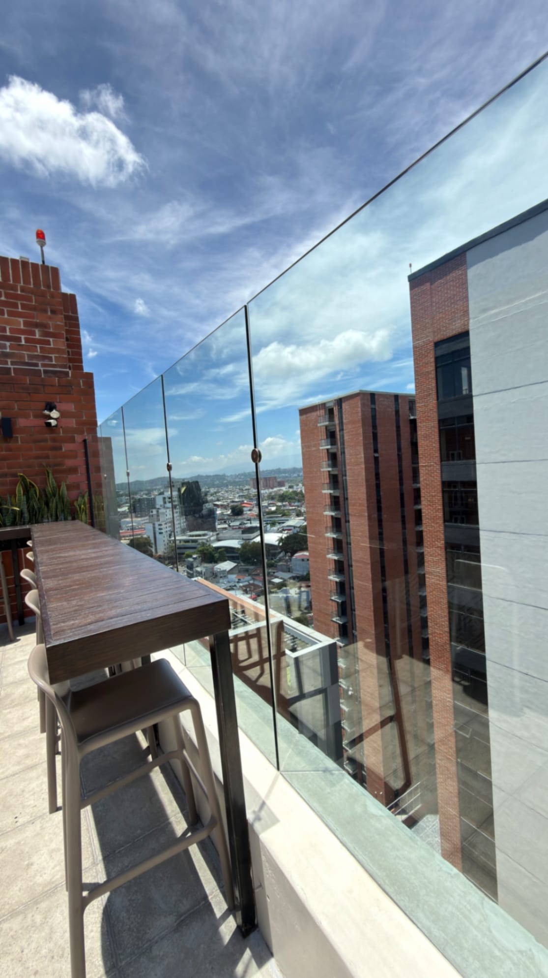 RENTA DE APARTAMENTO AMUEBLADO MODRA Z.4 — Apartamento en Alquiler en Modra, Zona 4, Guatemala, Ciudad — foto 13 de 17