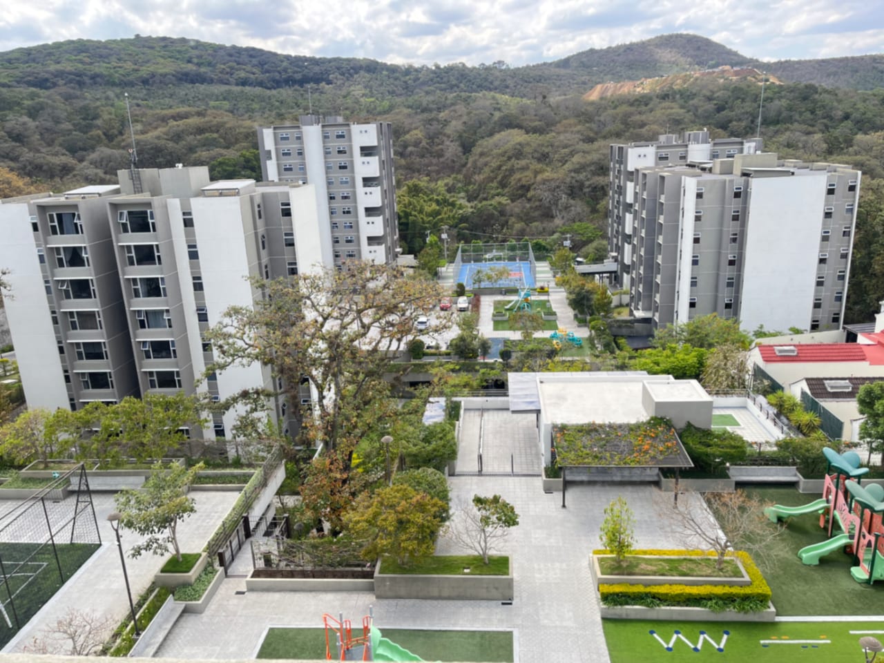 VENTA APARTAMENTO CONDADO NARANJO/ALEGRIA Z.4 MIXCO — Apartamento en Venta en Condado Naranjo, Zona 4 Mixco, Guatemala, Ciudad — foto 12 de 16