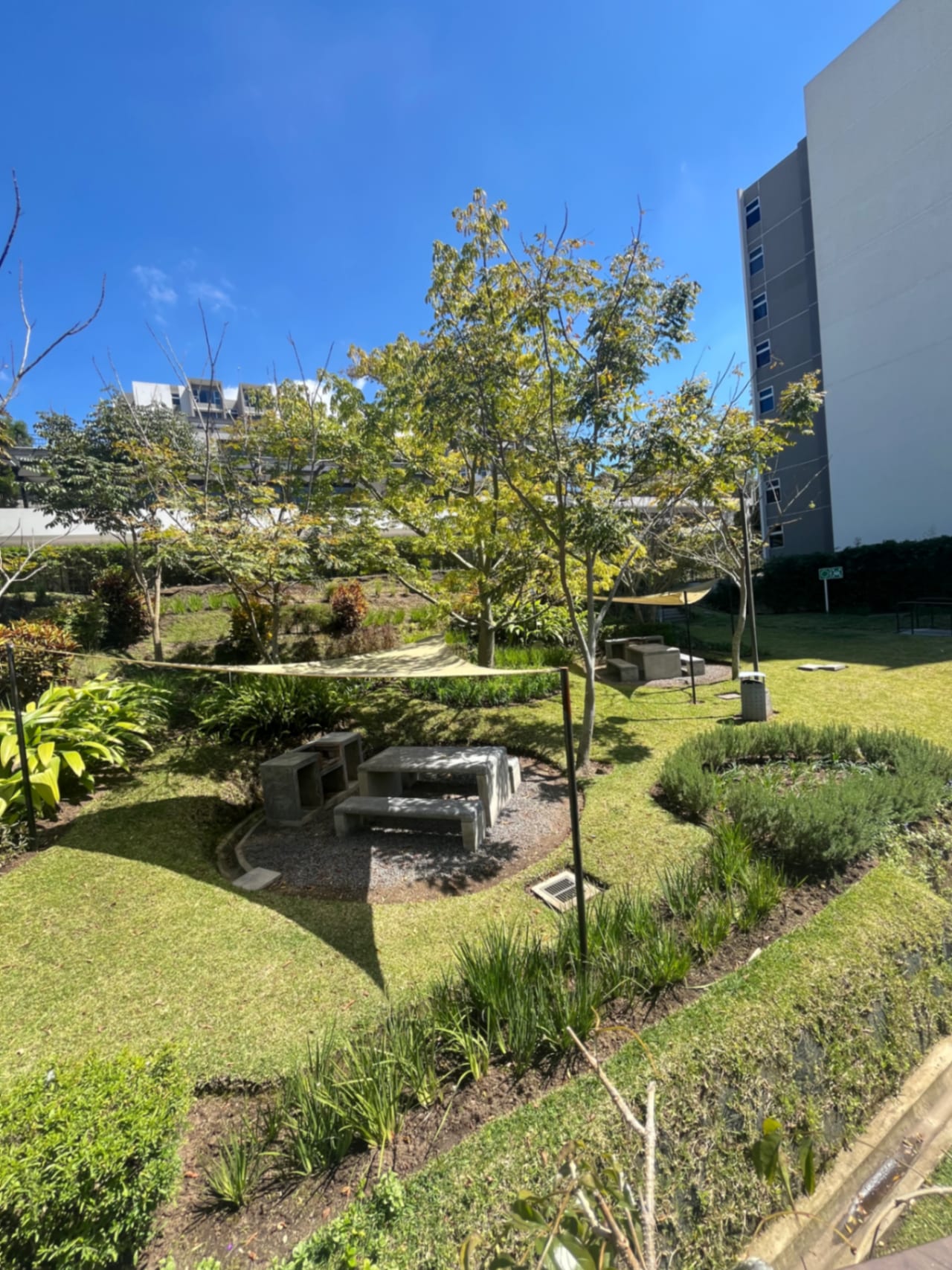 VENTA APARTAMENTO CONDADO NARANJO/ALEGRIA Z.4 MIXCO — Apartamento en Venta en Condado Naranjo, Zona 4 Mixco, Guatemala, Ciudad — foto 13 de 16