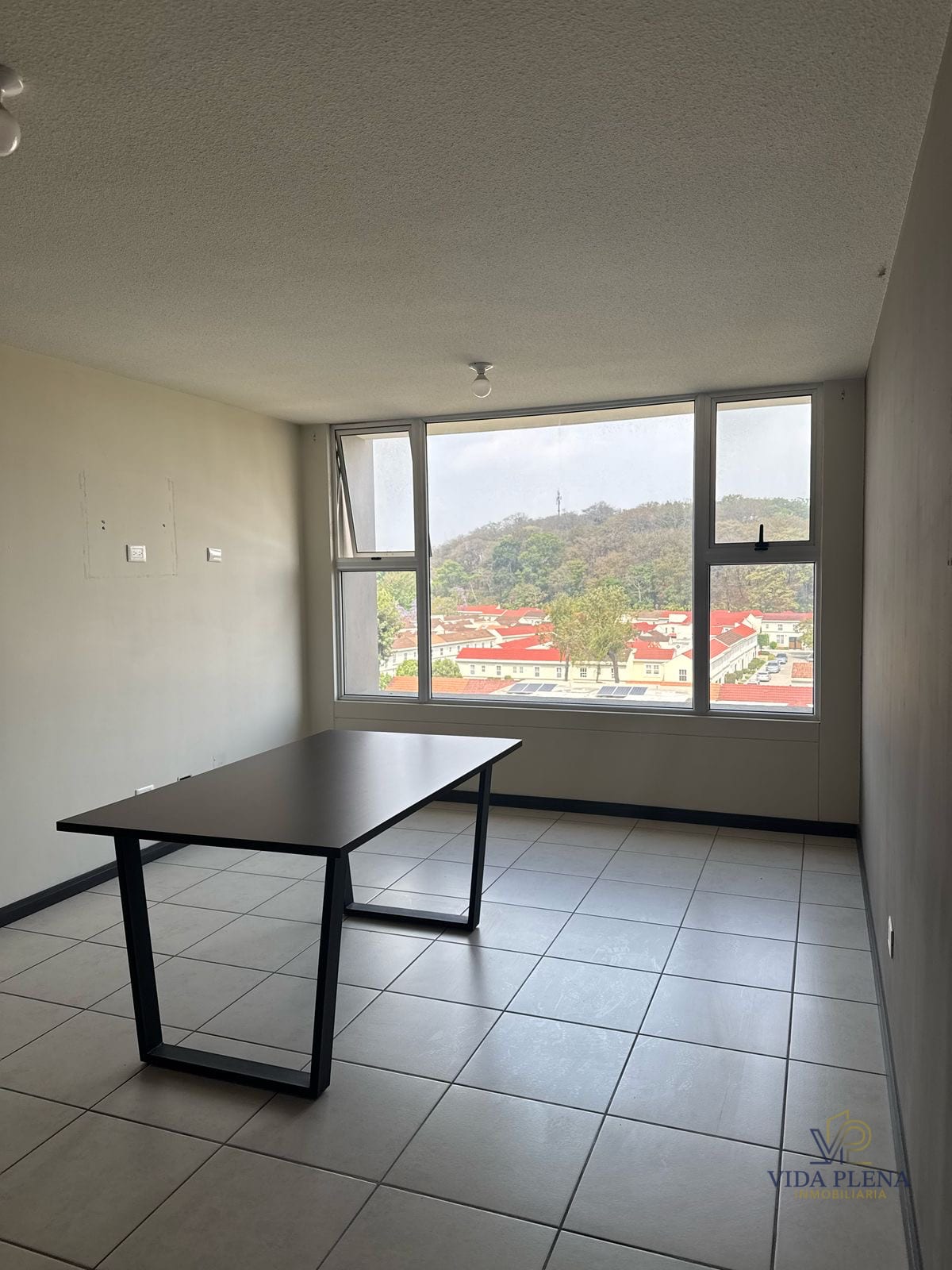 Apartamento en Venta/ Alegría/condado Naranjo — Apartamento en Venta en Condado Naranjo, Zona 4 Mixco, Guatemala, Ciudad — foto 1 de 9
