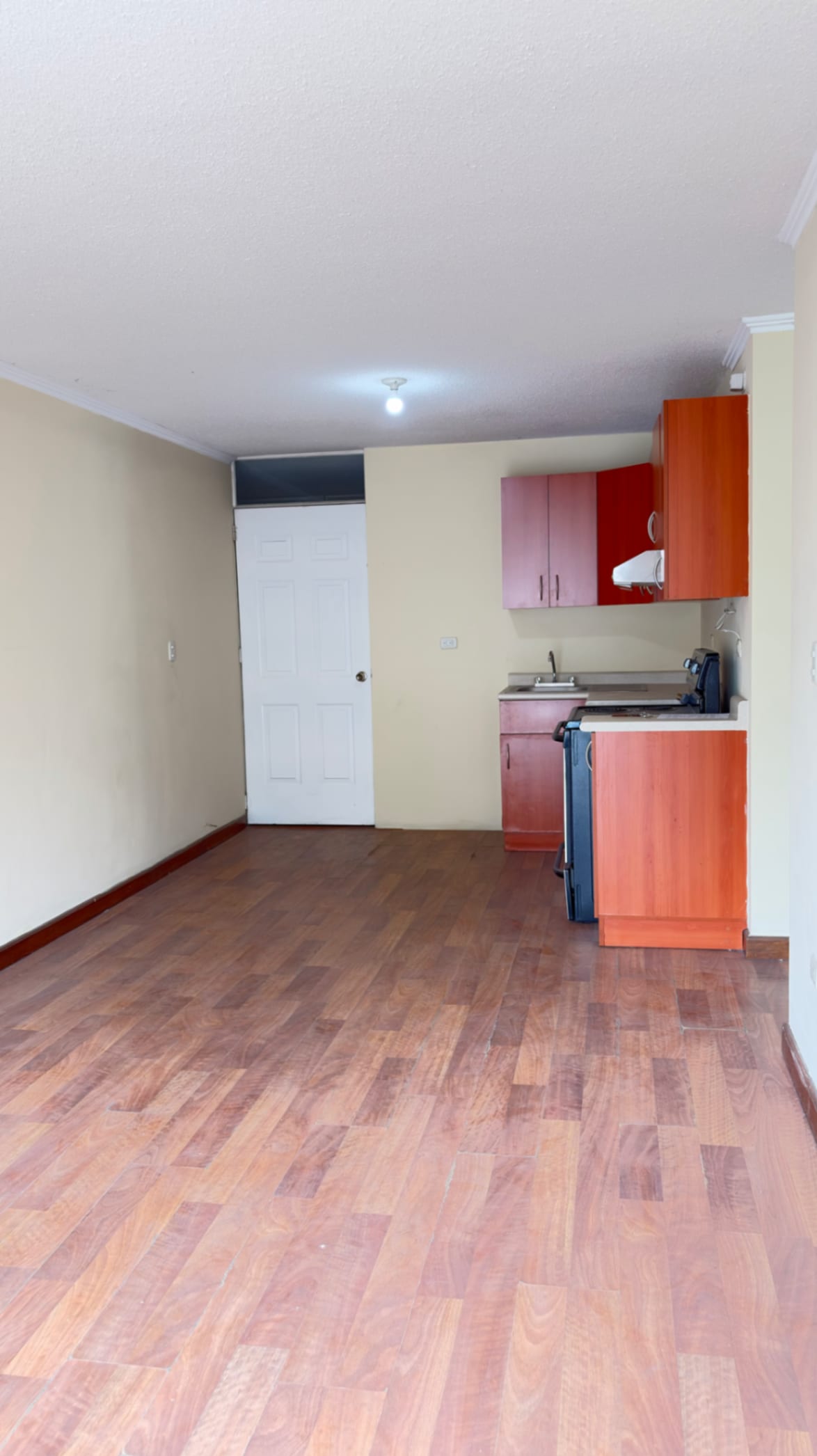 Apartamento en Renta/ Historico 1 /zona 1 — Apartamento en Alquiler en El Centro, Zona 1, Guatemala, Ciudad — foto 2 de 12