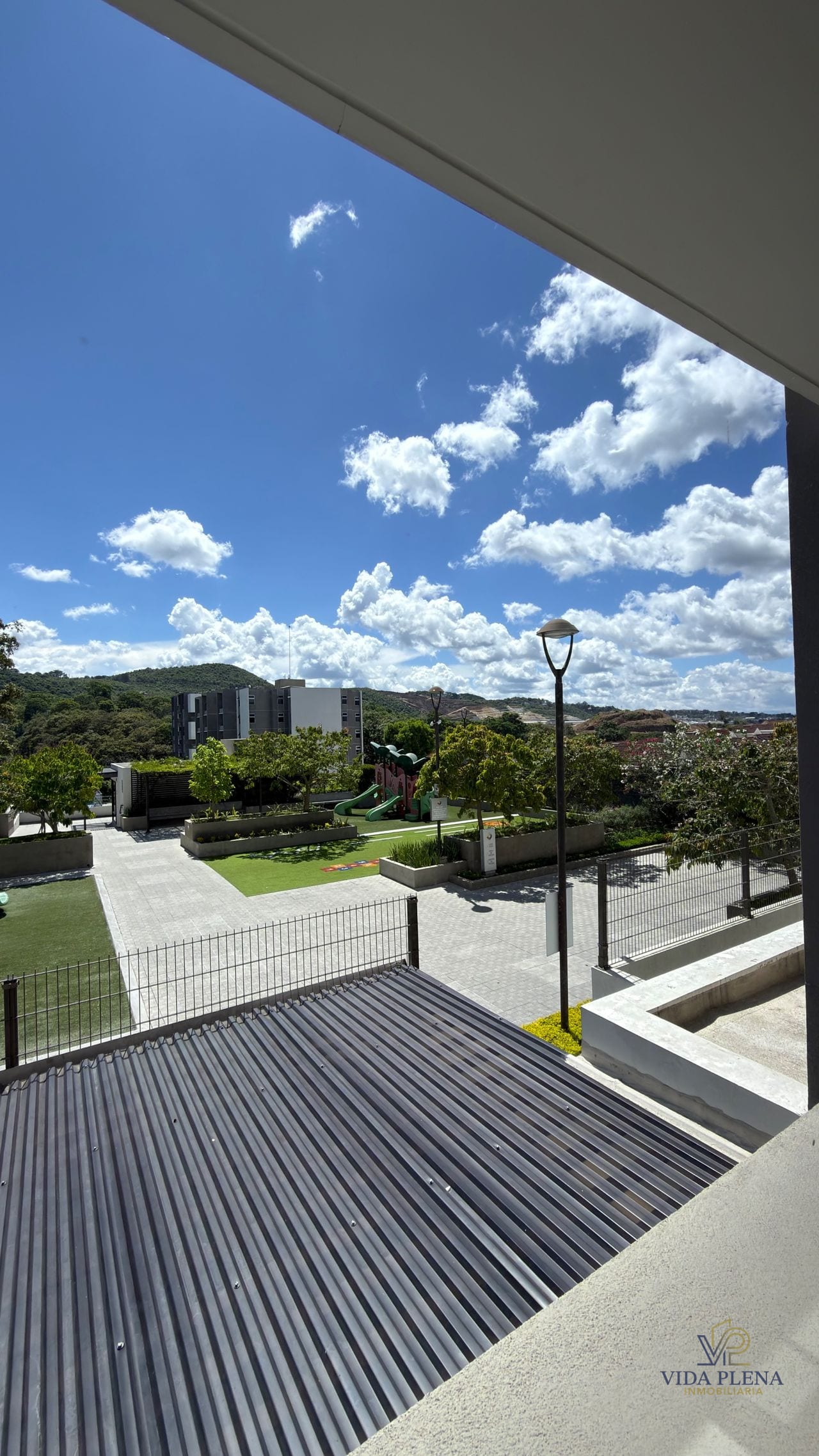 Renta de Apartamento Amueblado/condado Naranjo — Apartamento en Alquiler en Condado Naranjo, Zona 4 Mixco, Guatemala, Ciudad — foto 9 de 11