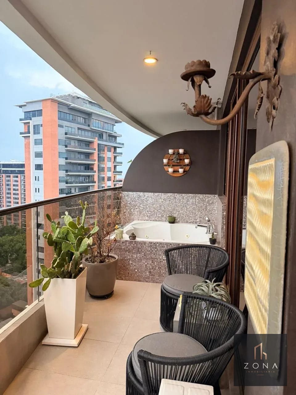Apartamento Amueblado, Z14 — Apartamento en Alquiler en Zona 14, Guatemala, Ciudad — foto 4 de 5
