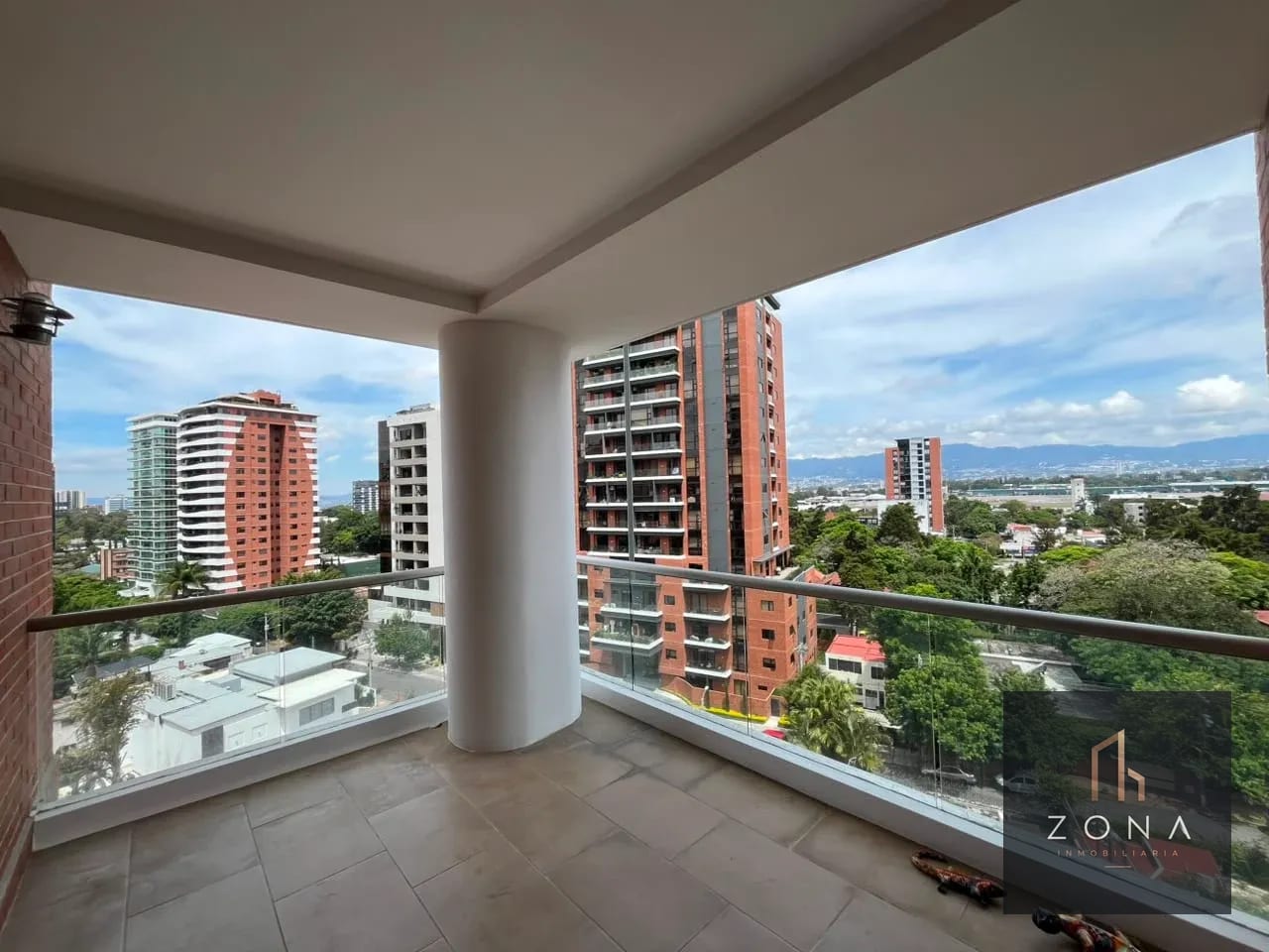Apartamento en RENTA, Z14 — Apartamento en Alquiler en Zona 14, Guatemala, Ciudad — foto 5 de 10