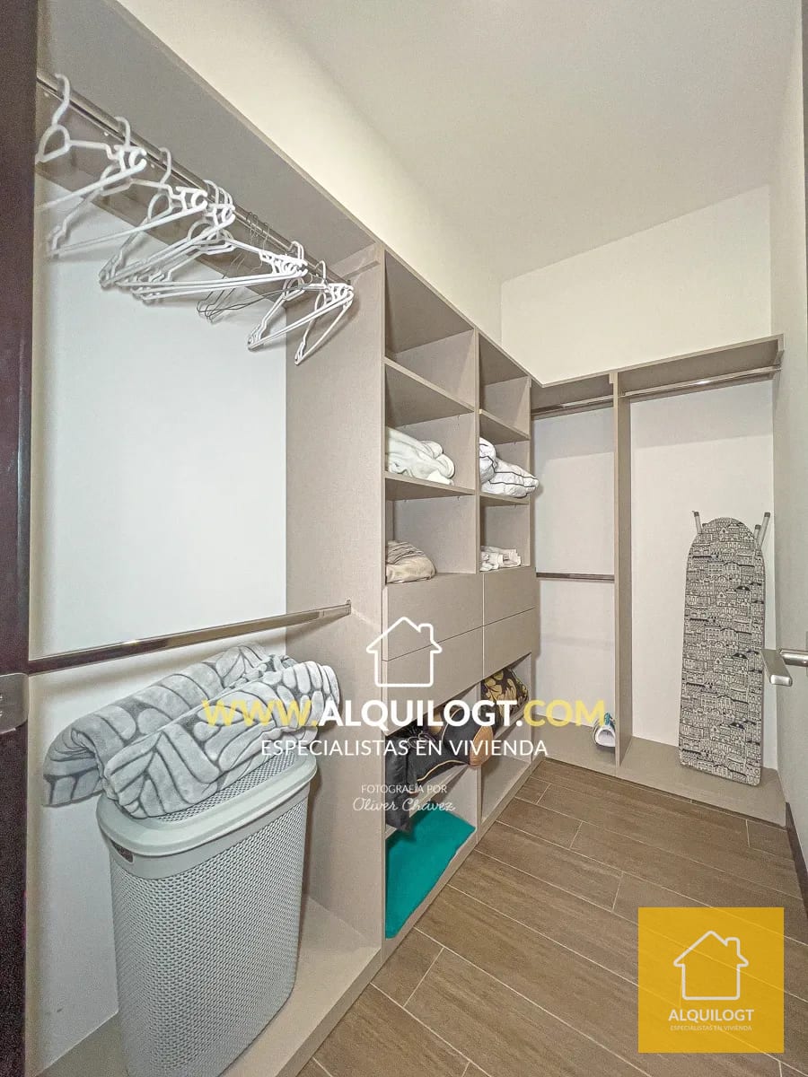 Apartamento Amueblado Sobre Diagonal 6 Zona 10 de 1 Hab — Apartamento en Alquiler en Santa Catarina Pinula, Guatemala, Ciudad — foto 13 de 15